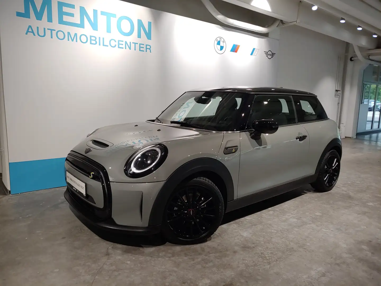 MINI Cooper SE 3-Türer/17" JCW/DAB/LED/Navi/Komfort-P Gris - 2