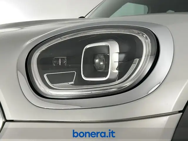 Mini Cooper Cooper view 10