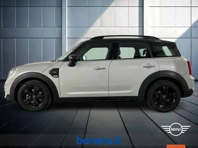 Mini Cooper Cooper view 9