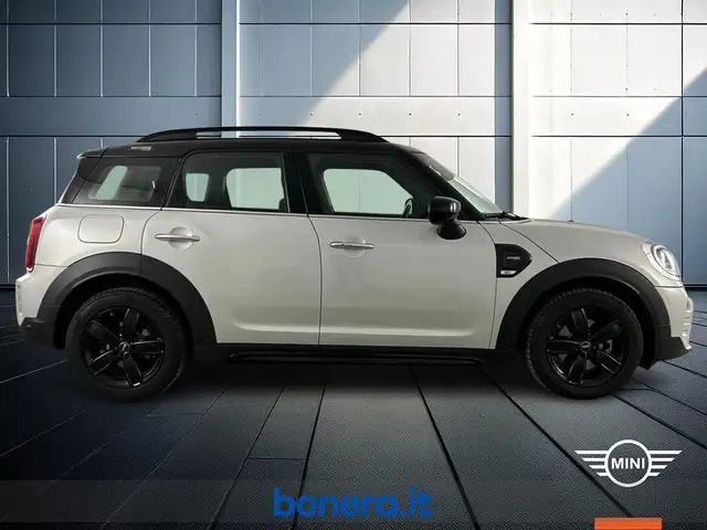 Mini Cooper Cooper view 5