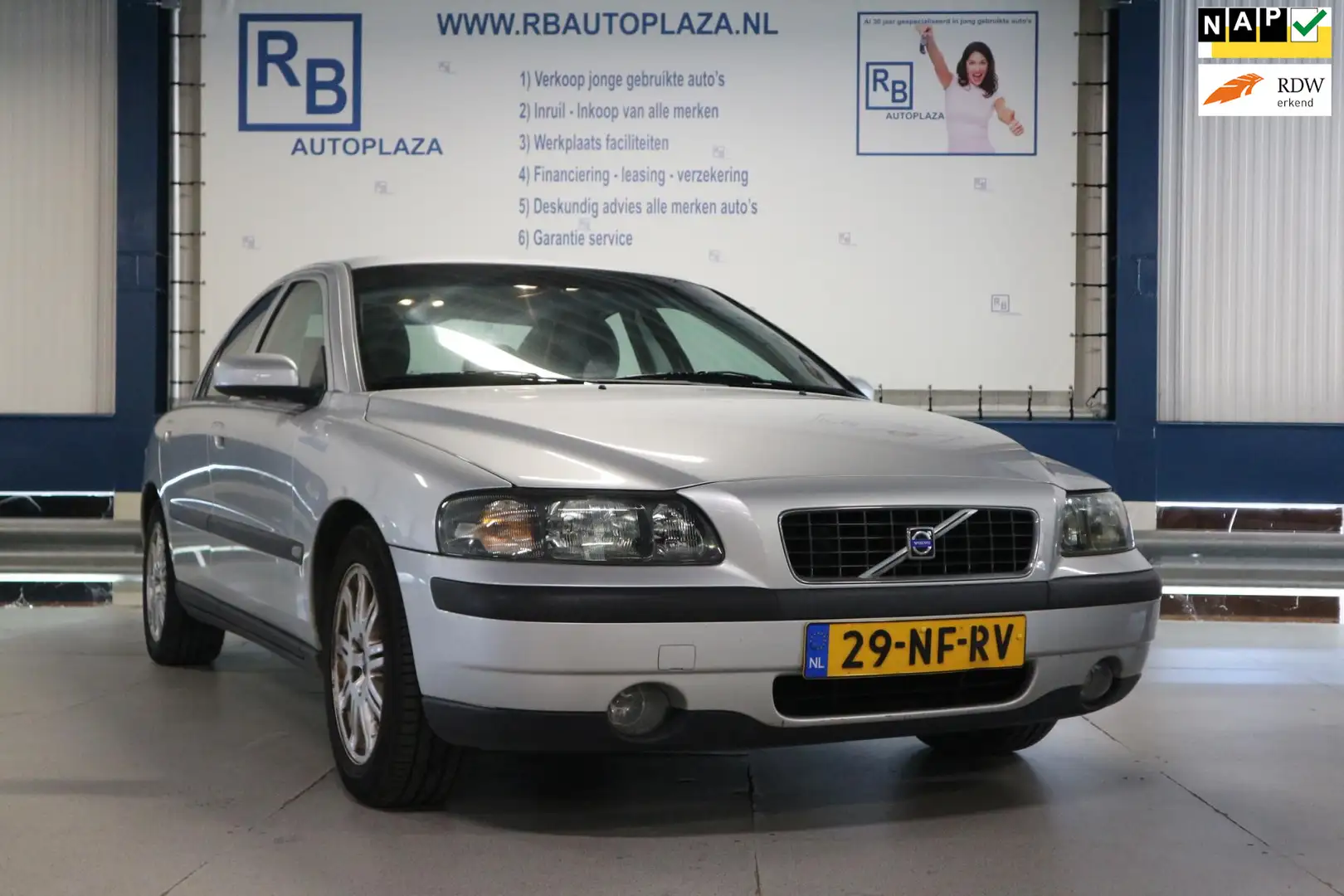 Volvo S60 2.4 D5 Geartronic / 1e EIG / NAP / UNIEKE AUTO ! ! Gris - 1