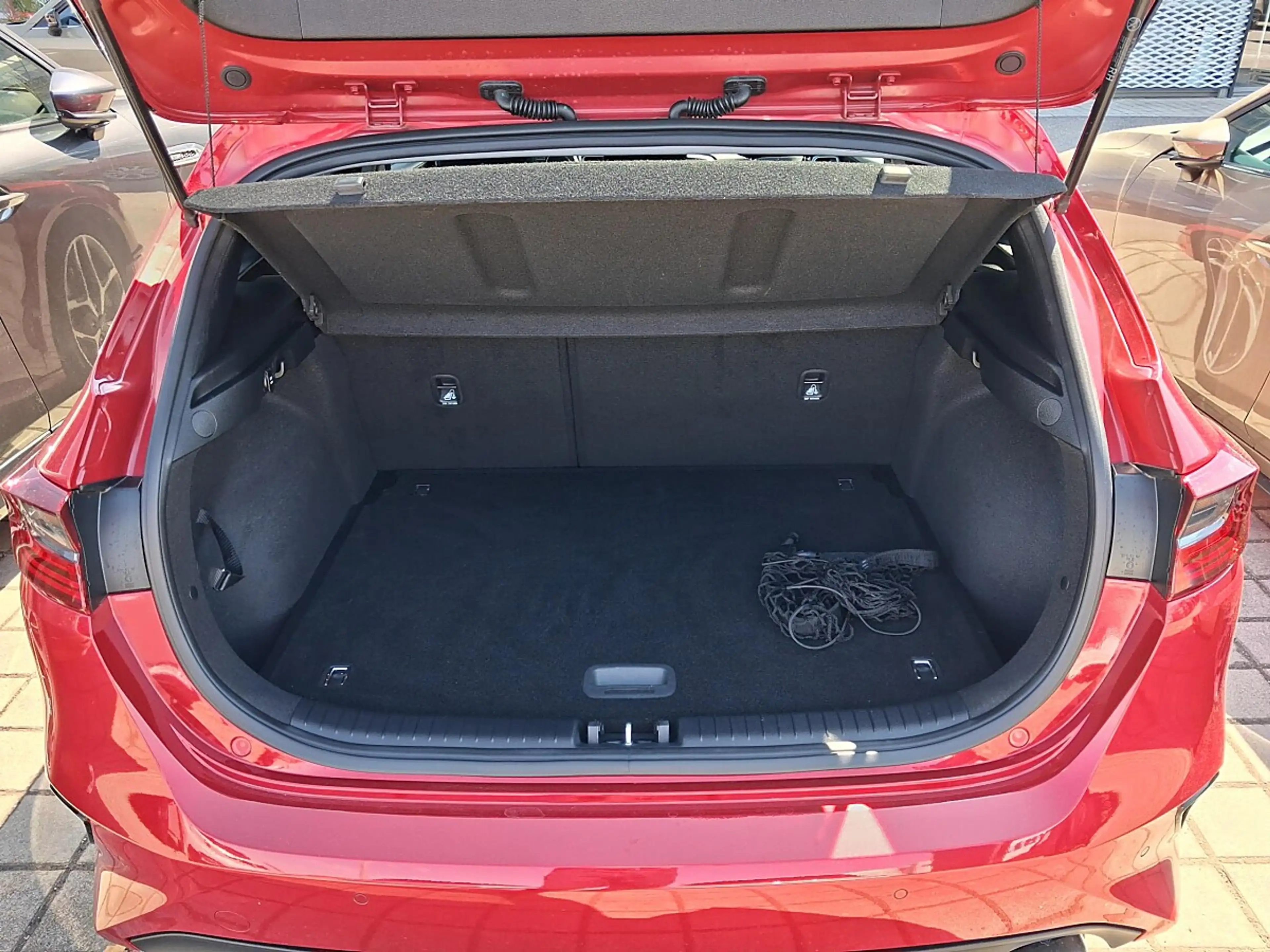 Kia Ceed / cee'd ceed 1,0 T-GDI GPF Silber — photo 13