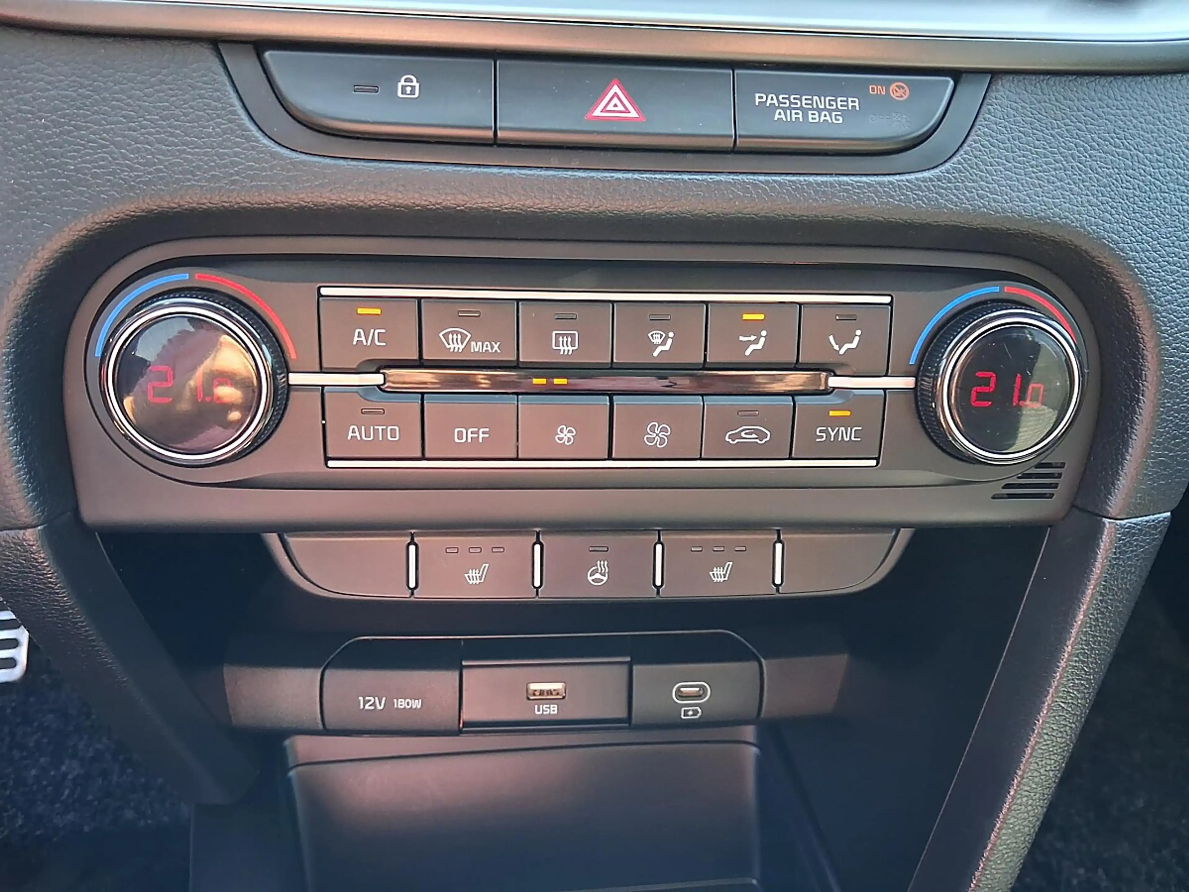 Kia Ceed / cee'd ceed 1,0 T-GDI GPF Silber — photo 8