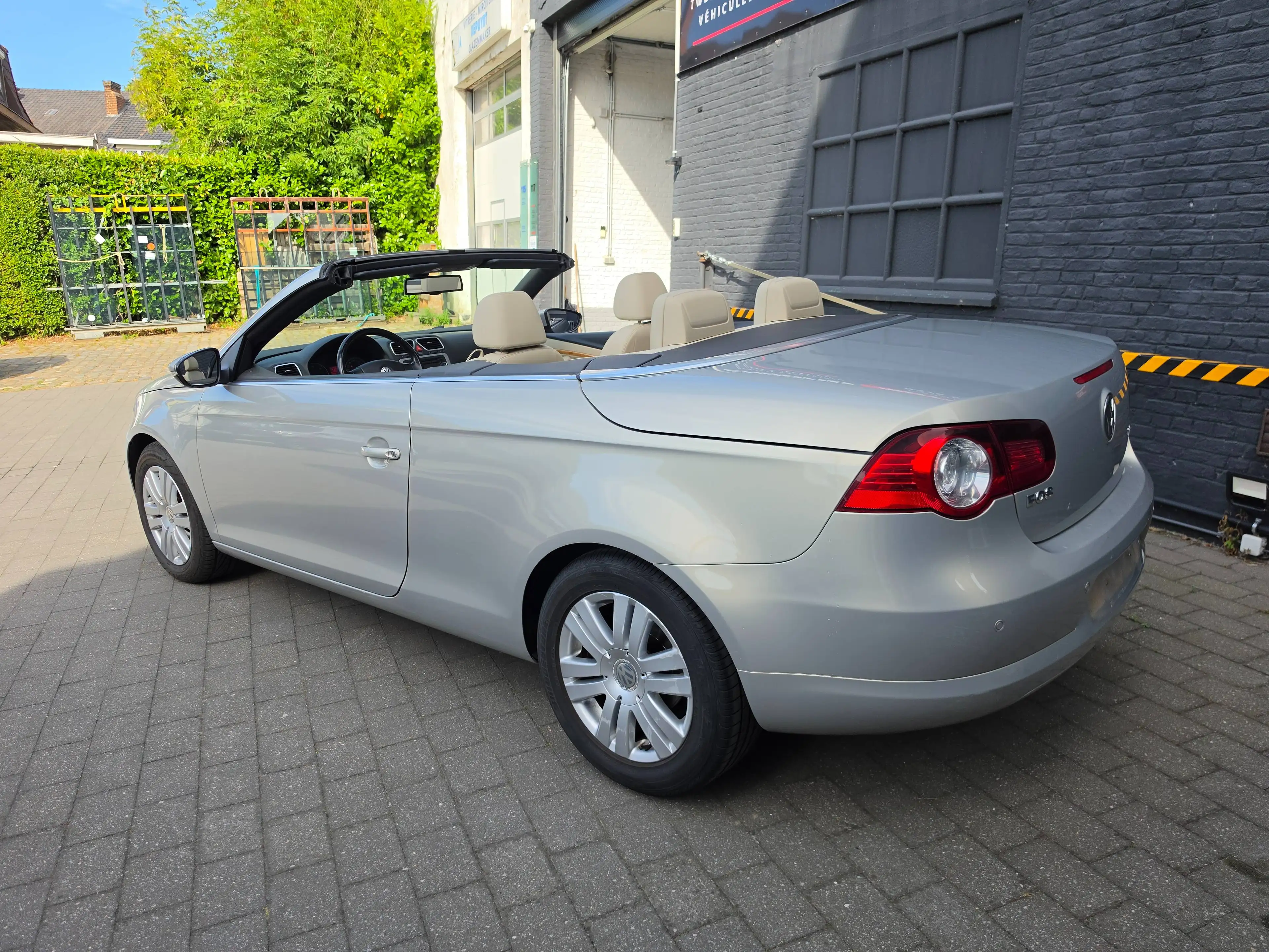 Volkswagen Eos Eos 2.0 tdi 1 er Proprétaire ,Carnet complet,Cuir,T-pano — photo 5