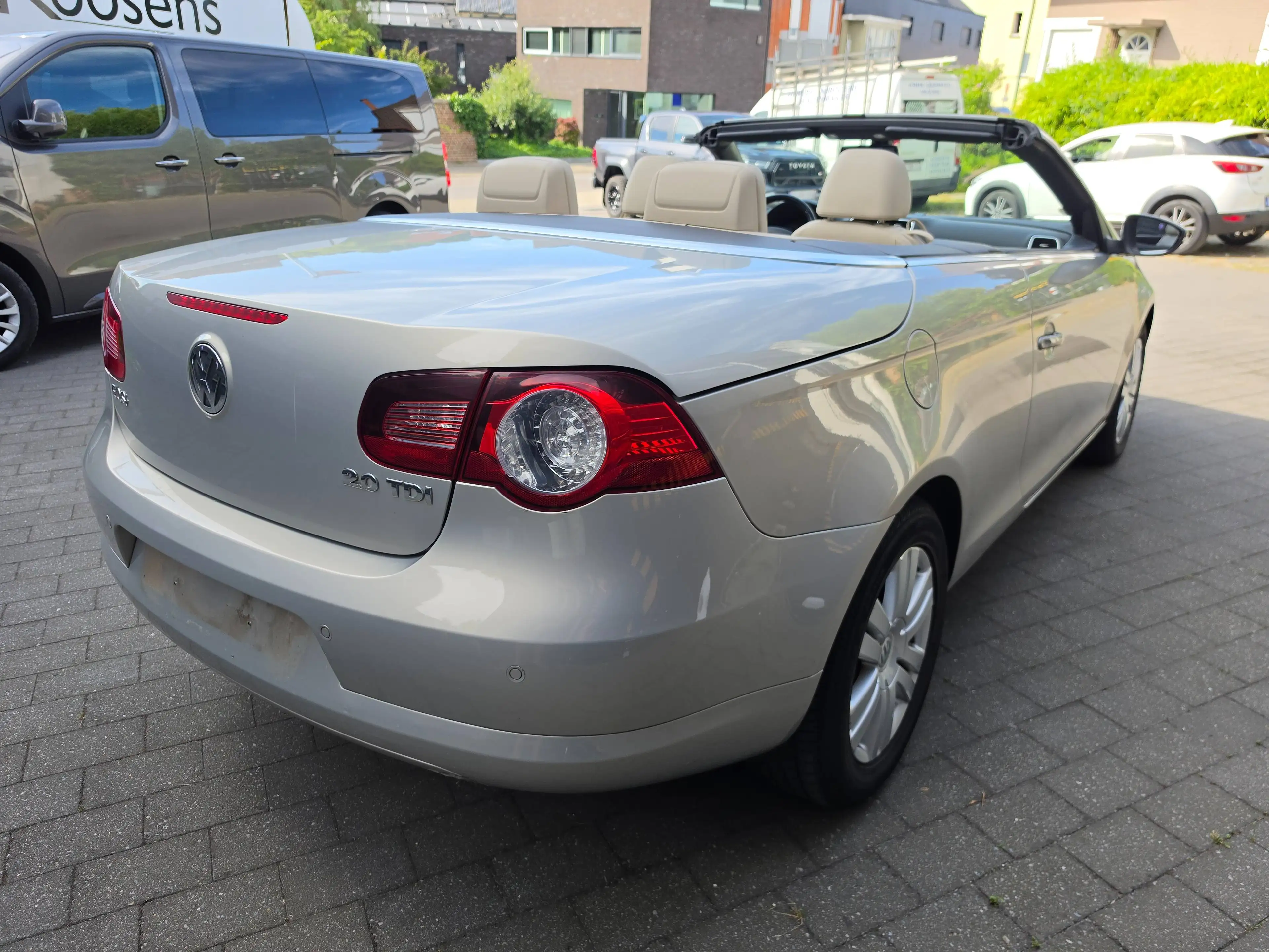 Volkswagen Eos Eos 2.0 tdi 1 er Proprétaire ,Carnet complet,Cuir,T-pano — photo 6