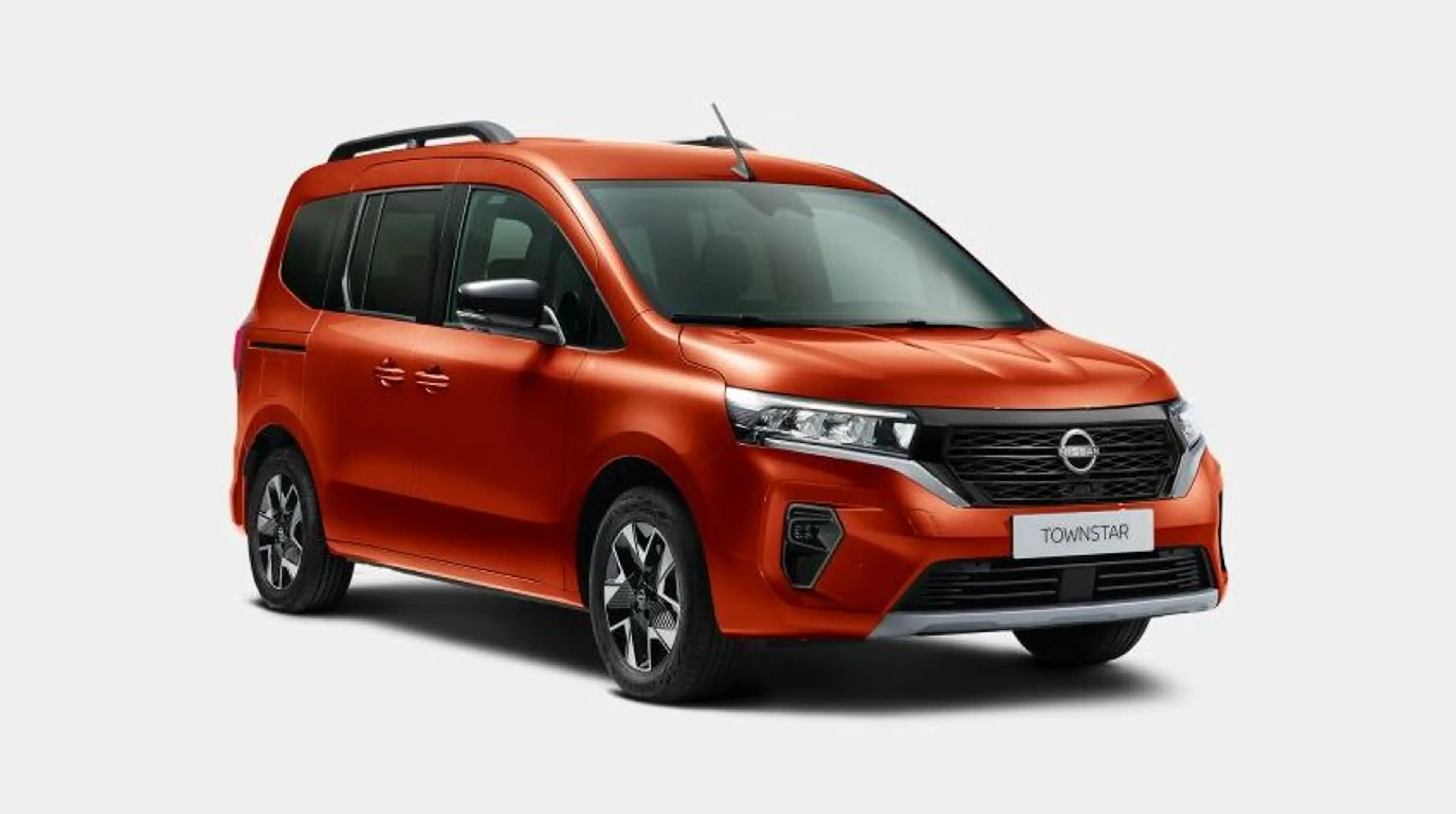Nissan Townstar Kombi DIG-T 130 L2 Tekna Navi+SHZ+360 — photo 2