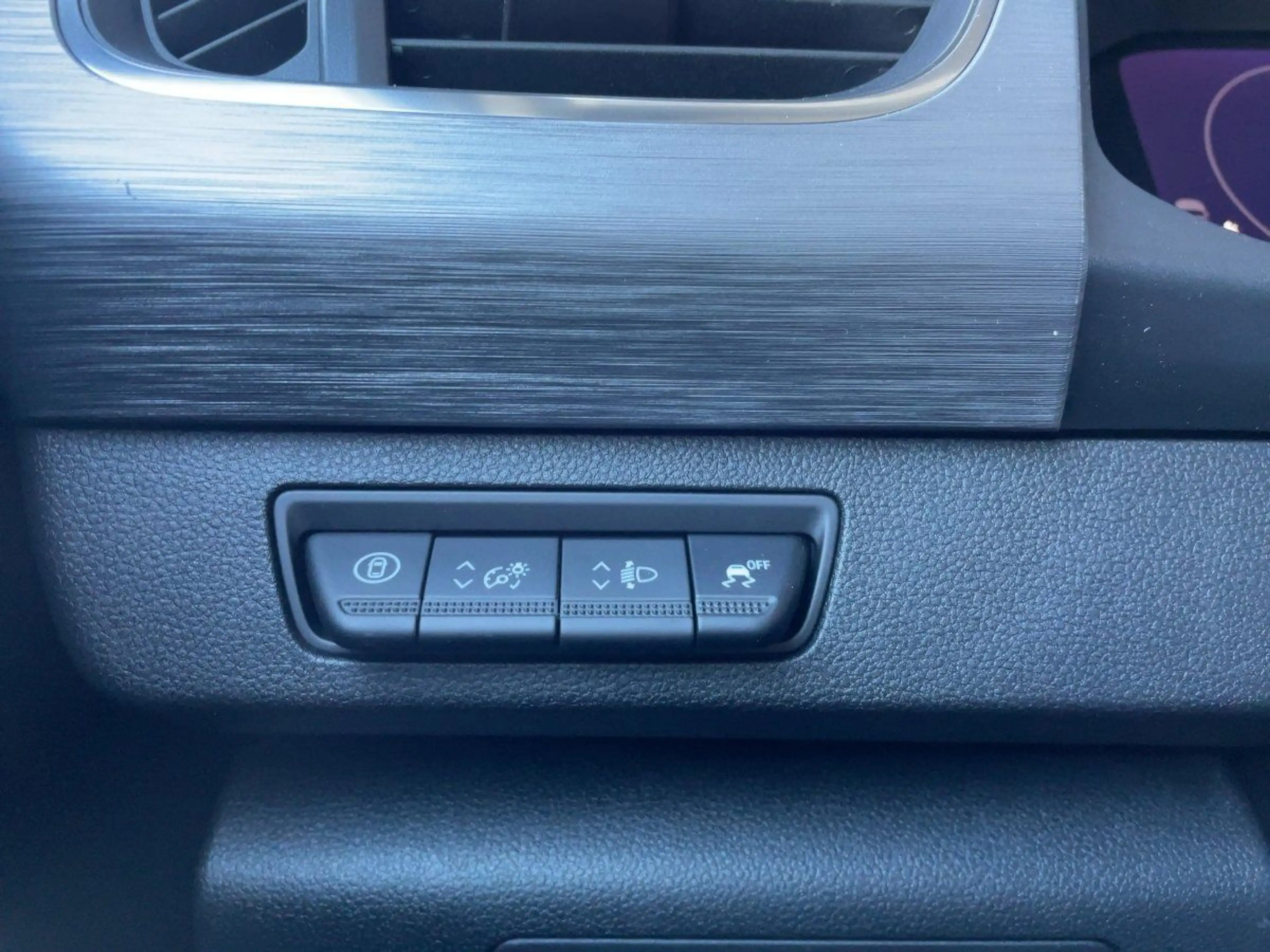 Nissan Townstar Kombi DIG-T 130 L2 Tekna Navi+SHZ+360 — photo 10