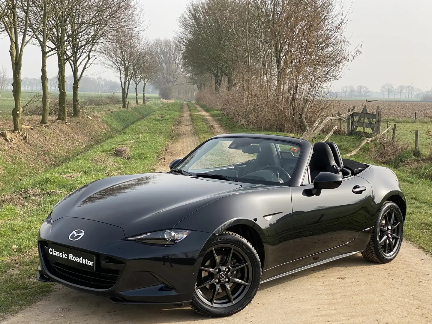 Mazda MX-5 ND 1.5 SkyActiv-G 131 TS+, 41.000KM, PARKEERSENSOR Schwarz - 1