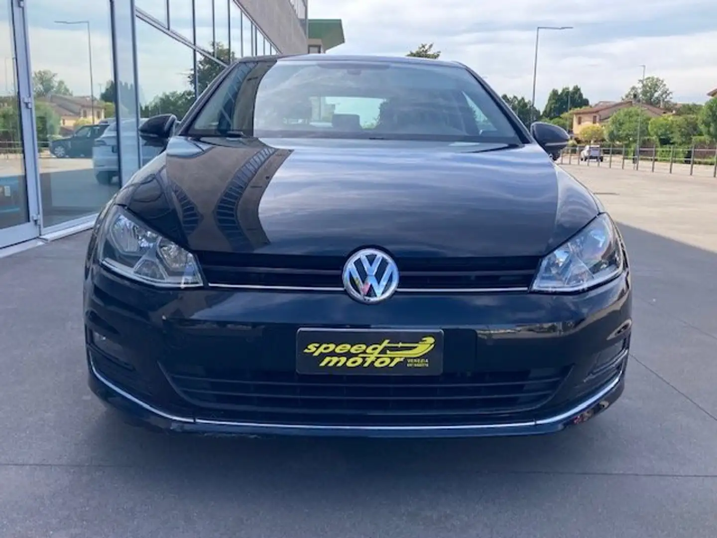 Volkswagen Golf 1.6 TDI Highline DSG 5p BlueMotion Technology Nero - 2