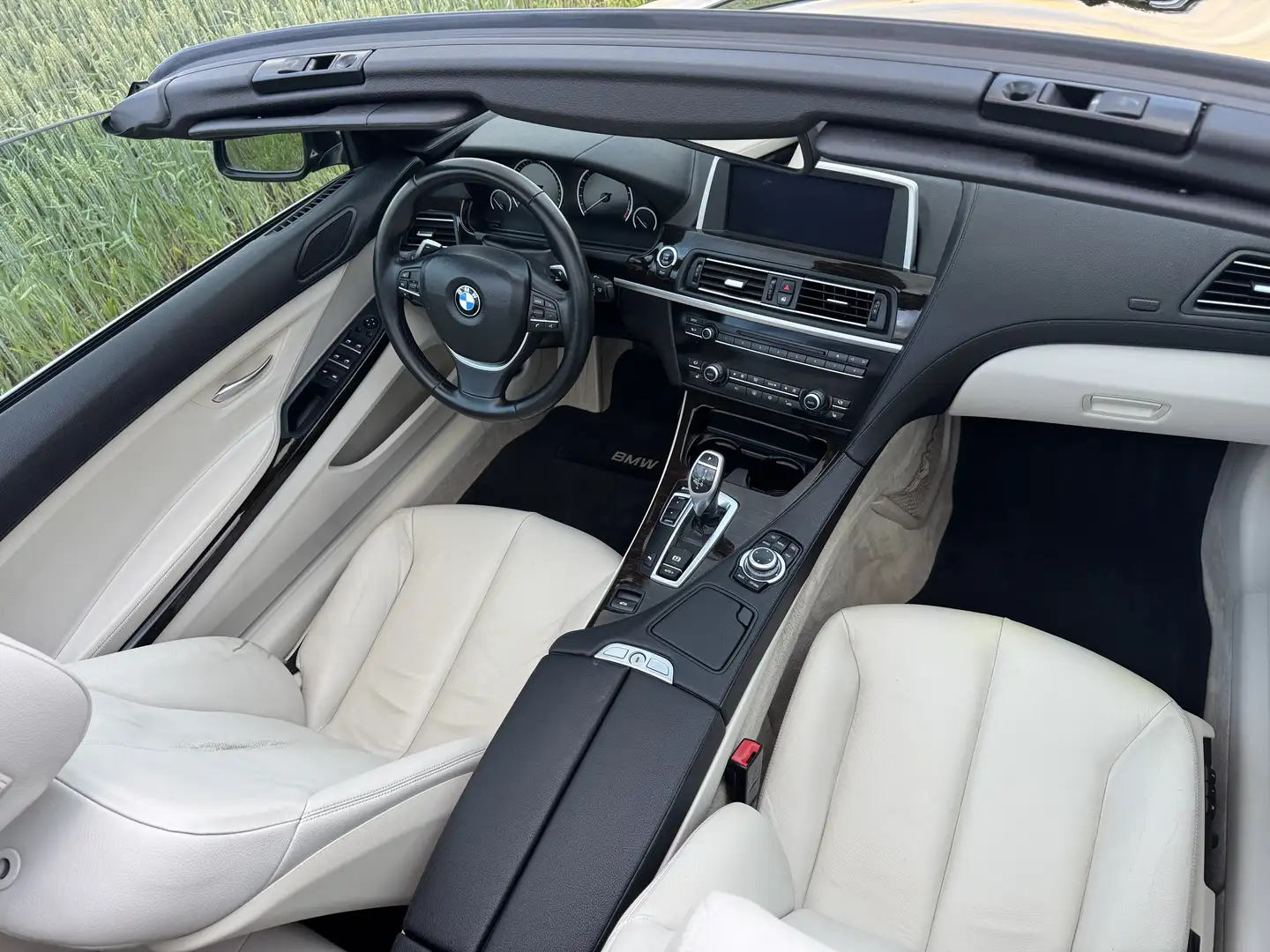 BMW 640 640i Cabrio Aut. Schwarz - 2