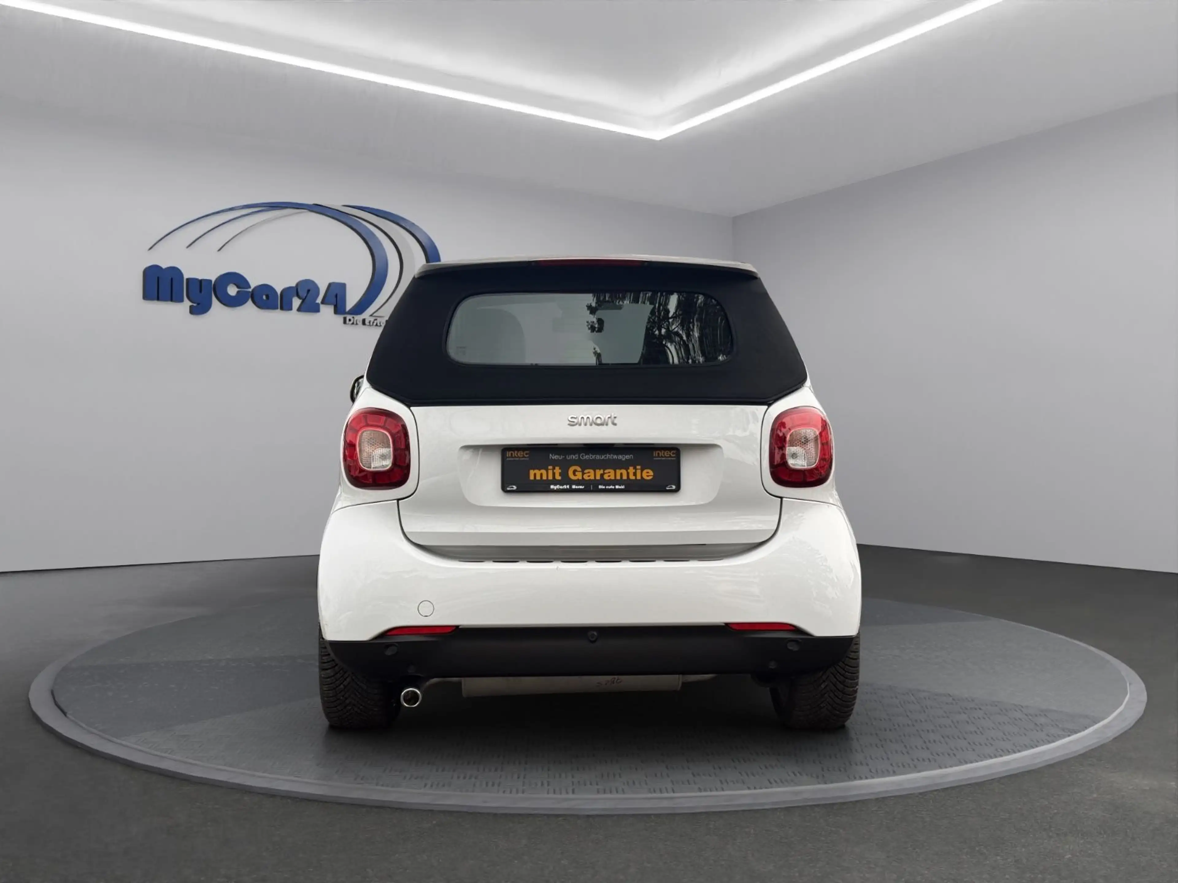 smart forTwo Cabrio°PDC°Leder°Navi°SZH°Garantie — photo 8