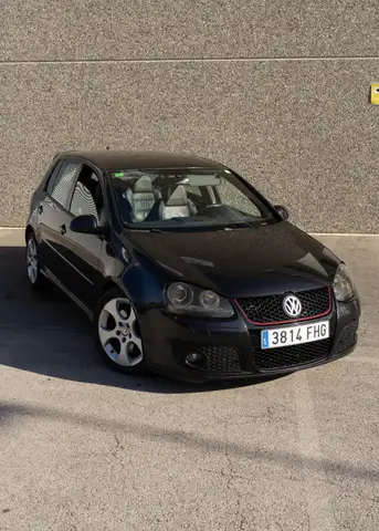 Volkswagen Golf GTI 2.0 TFSI DSG