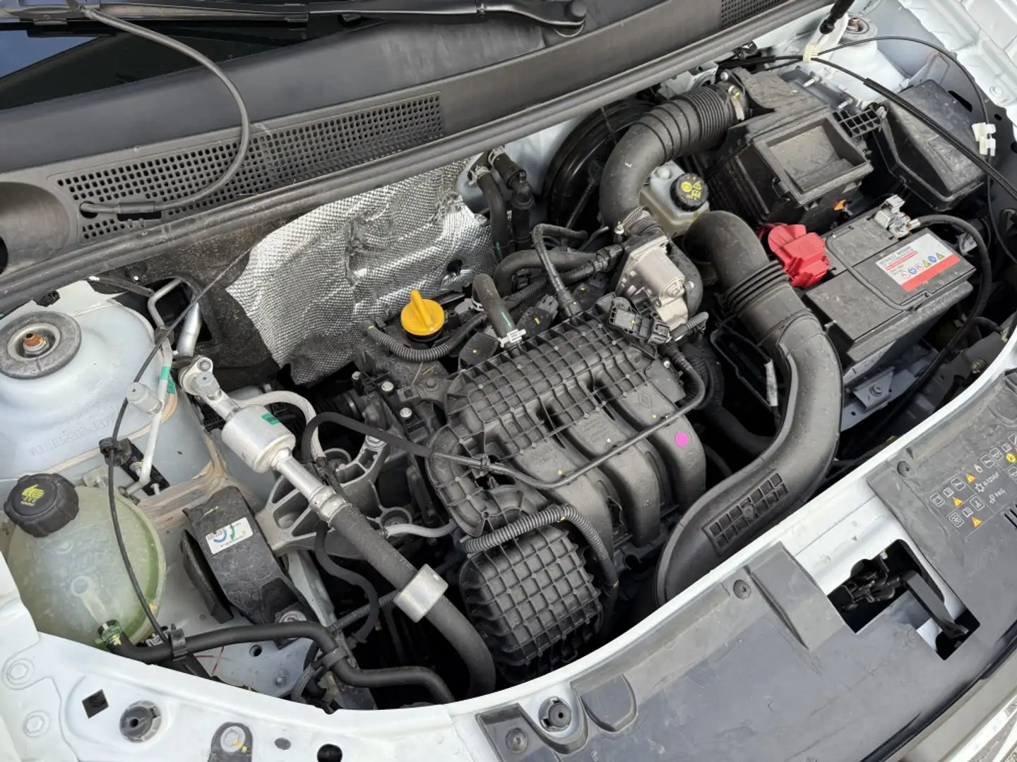 Dacia Sandero 1.0 Stepway Essential 55kW Wit - 2