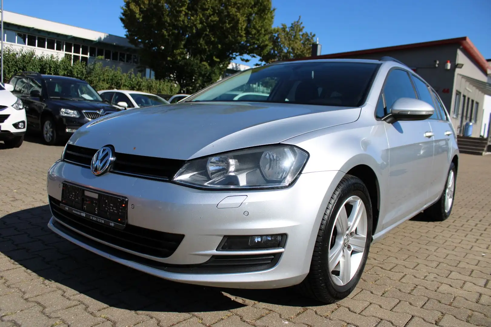 Volkswagen Golf 1.6 TDI  Variant Navi,PDC,Leder,SHZ. Silber - 1