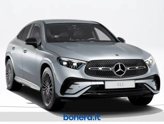 Mercedes-Benz 300 view 2