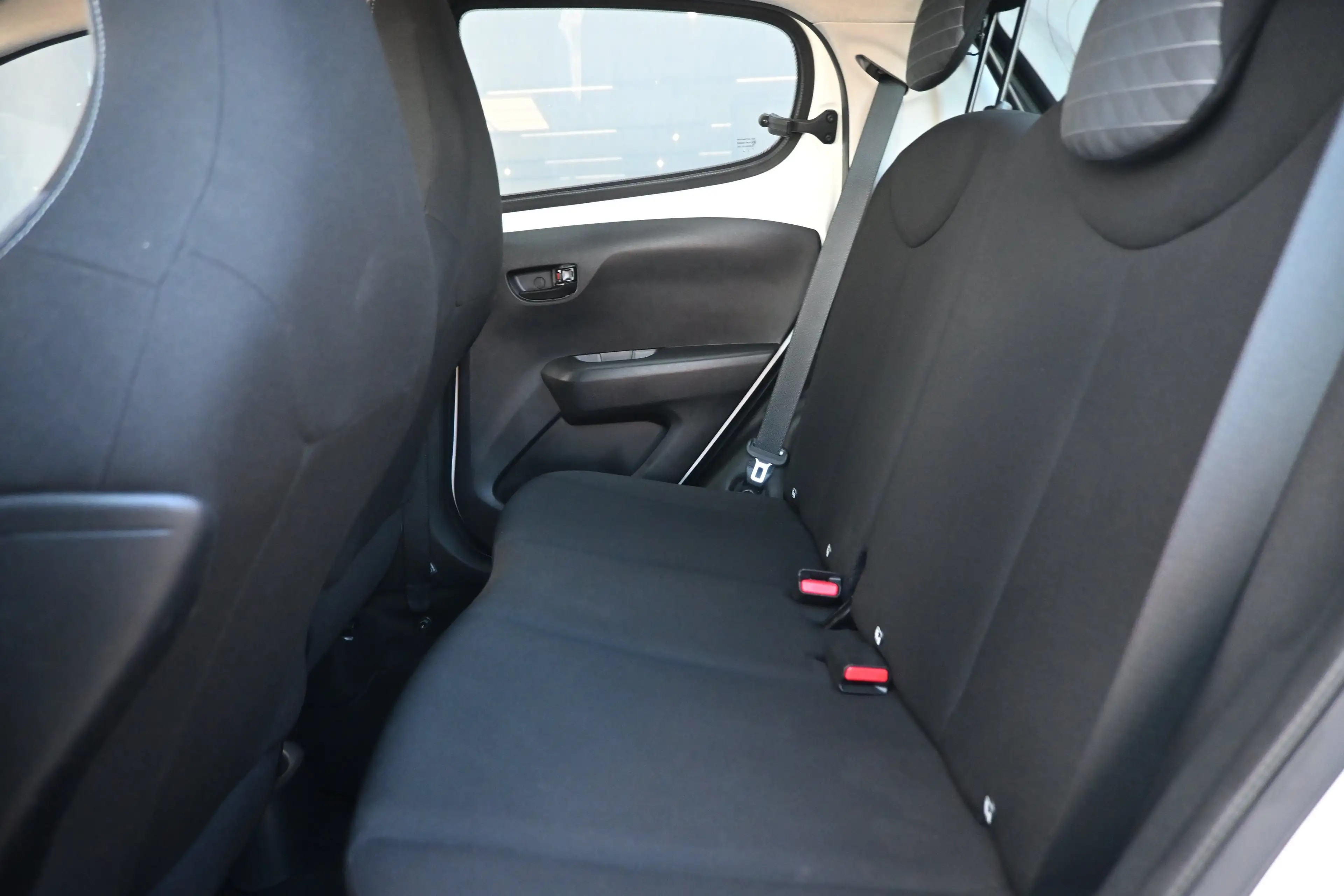 Peugeot 108 1.0 e-VTi Active | Airco | Achteruitrijcamera | Na — photo 8