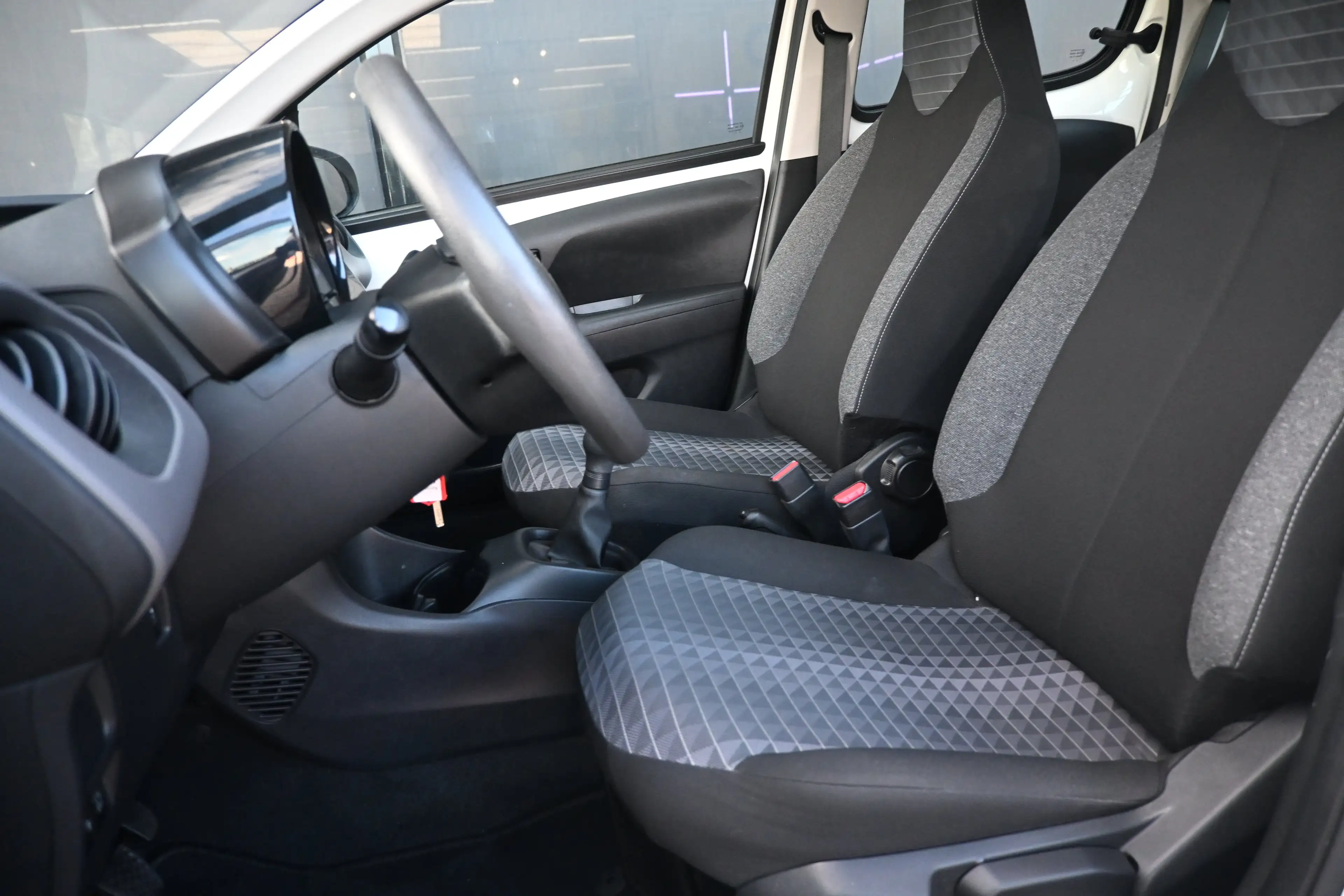 Peugeot 108 1.0 e-VTi Active | Airco | Achteruitrijcamera | Na — photo 6