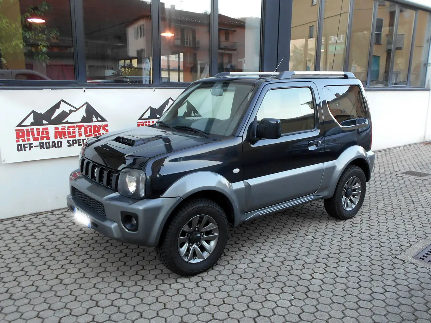 Suzuki Jimny Jimny 1.3 vvt Evolution+ 4wd E6 Nero - 1