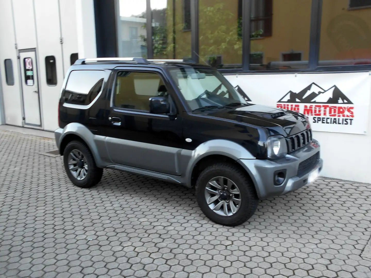 Suzuki Jimny Jimny 1.3 vvt Evolution+ 4wd E6 Nero - 2