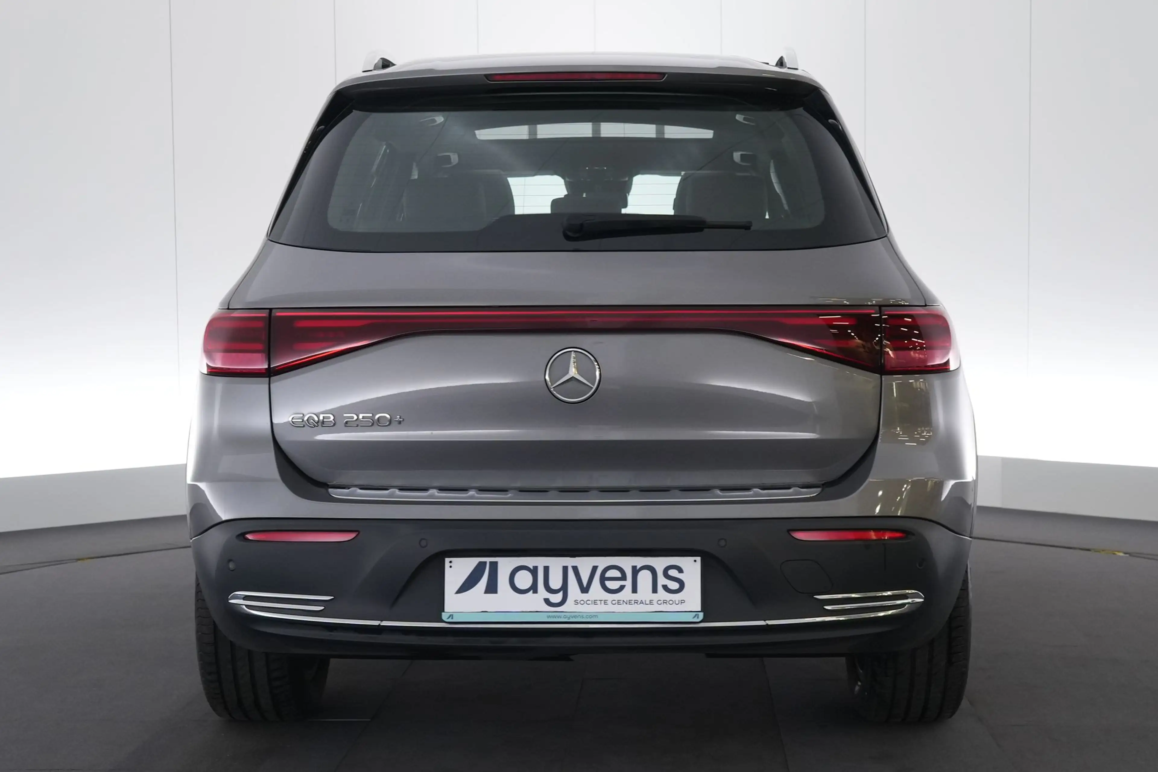 Mercedes-Benz EQB 250 250+ Luxury Line LEDER/CUIR LED GPS PDC CAM Pano B — photo 8