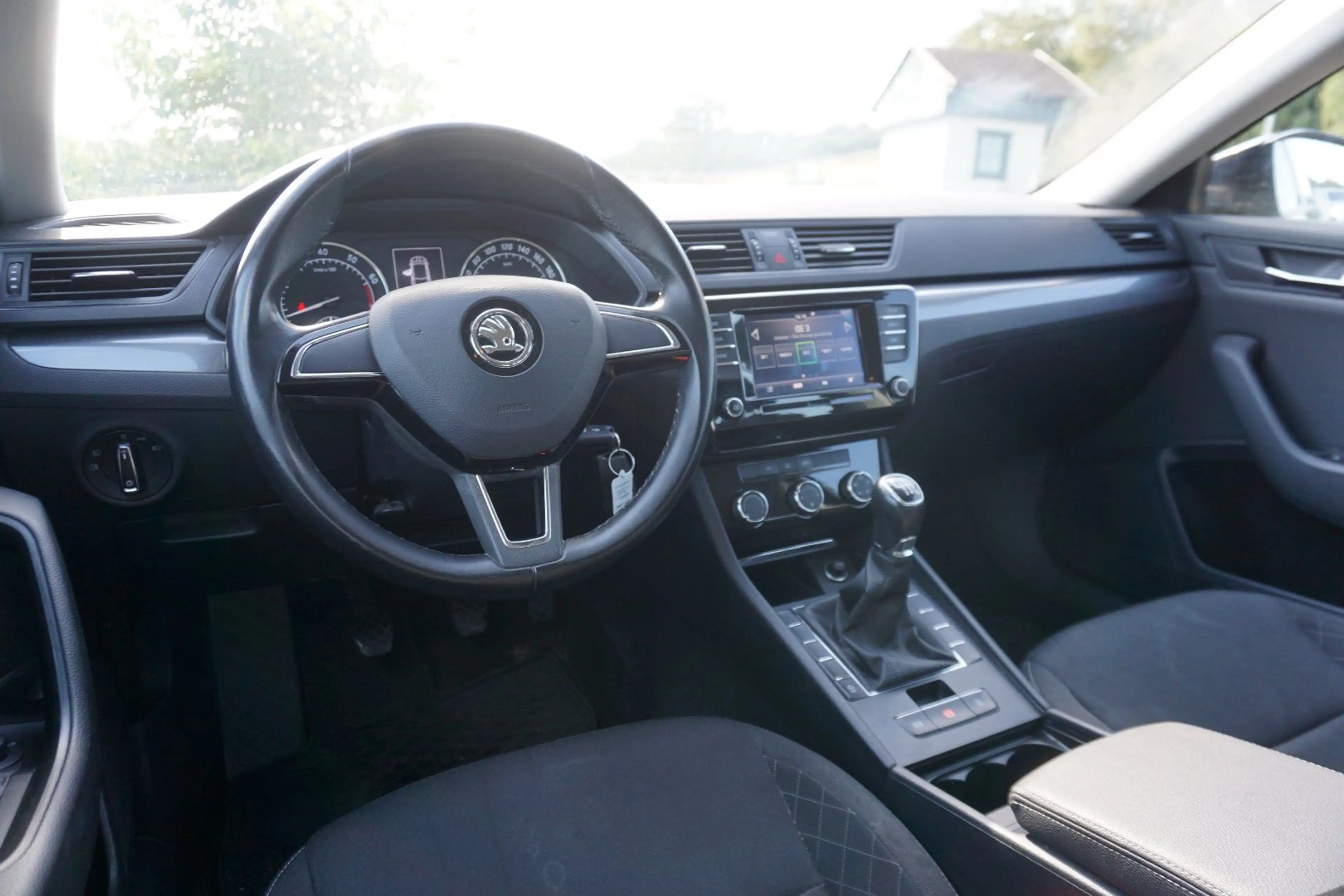 Skoda Superb 1.4 TSI Active Green tec — photo 13