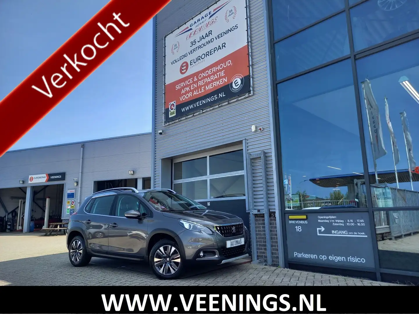 Peugeot 2008 1.2 PureTech Allure AUTOMAAT - PANO - CAMERA - TRE Grau - 1