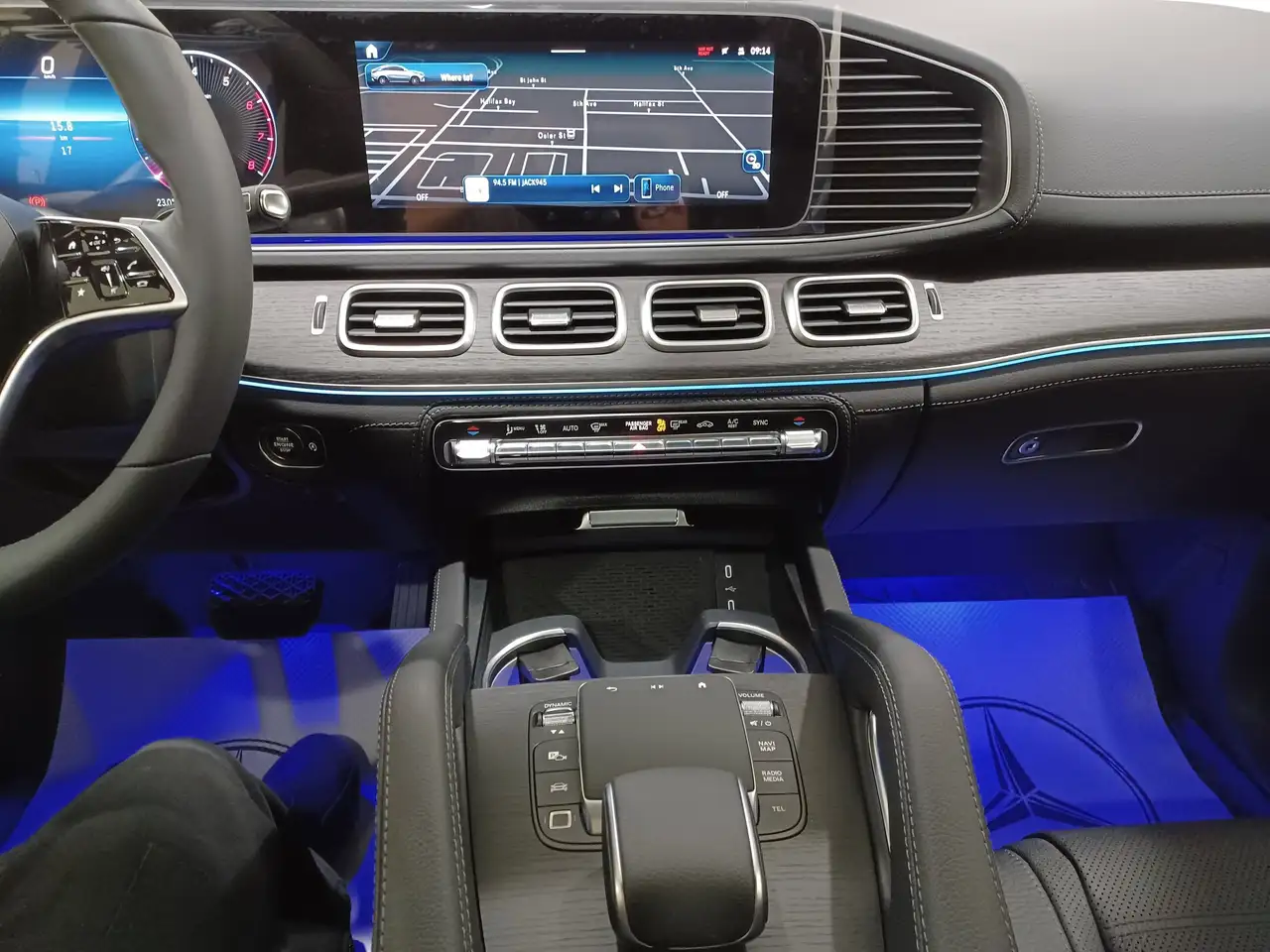 Mercedes-Benz GLE снимка Mercedes-Benz GLE