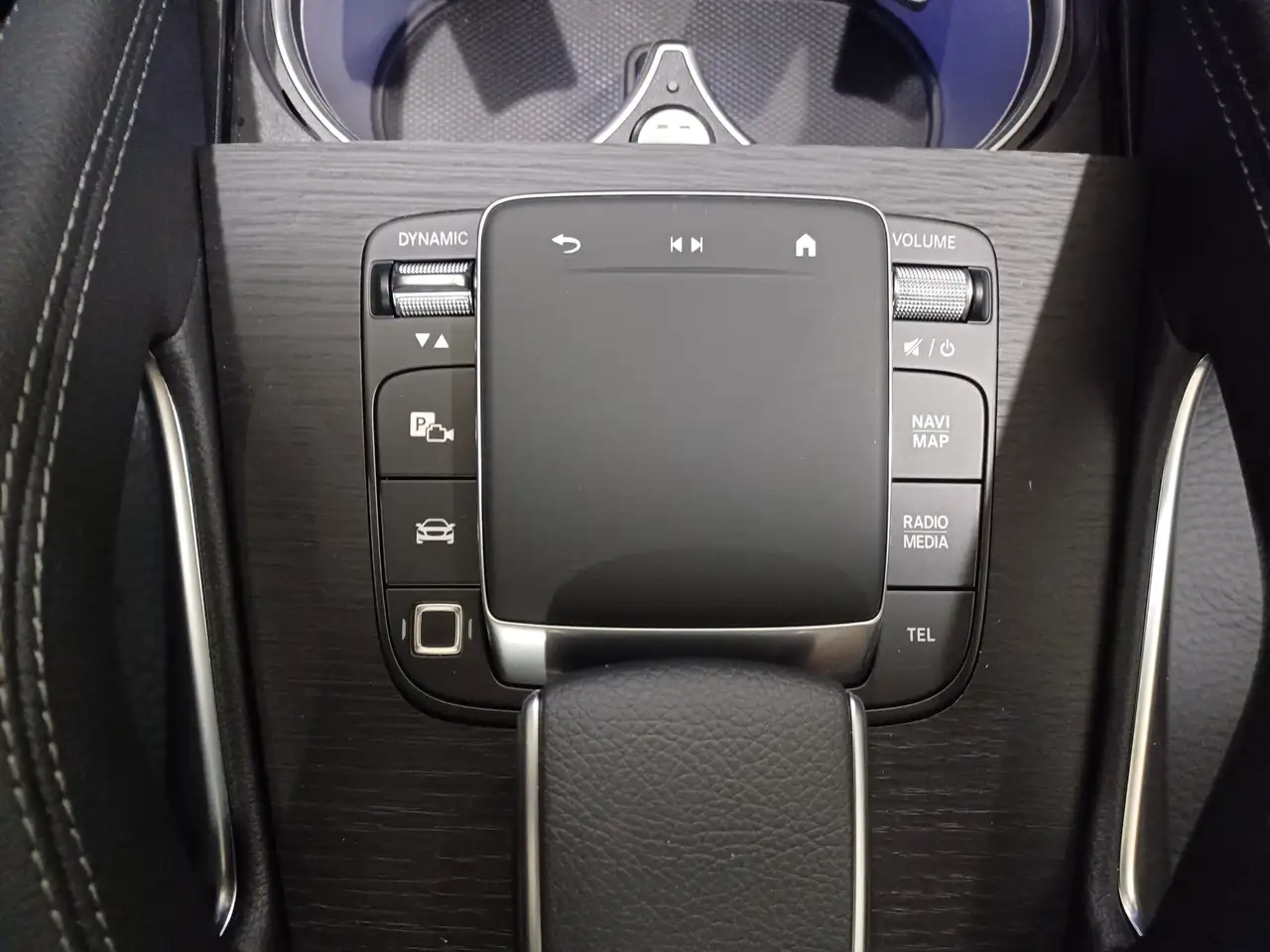 Mercedes-Benz GLE снимка Mercedes-Benz GLE