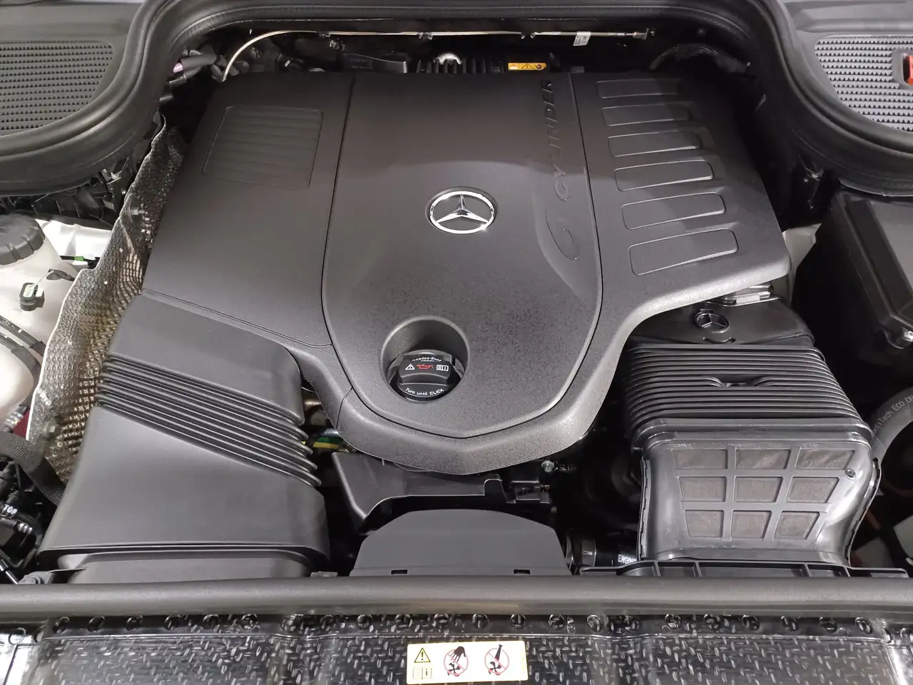 Mercedes-Benz GLE снимка Mercedes-Benz GLE