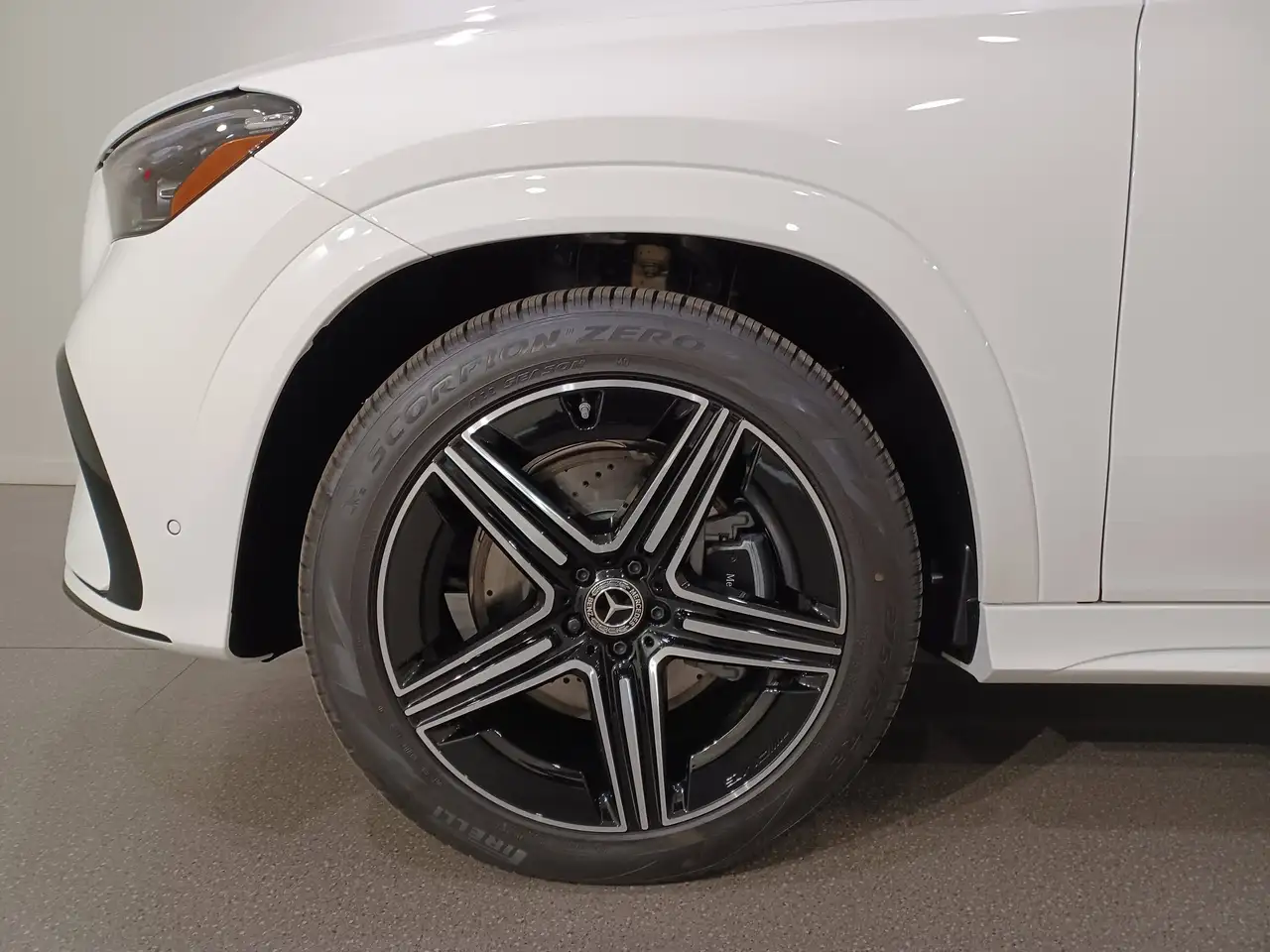 Mercedes-Benz GLE снимка Mercedes-Benz GLE