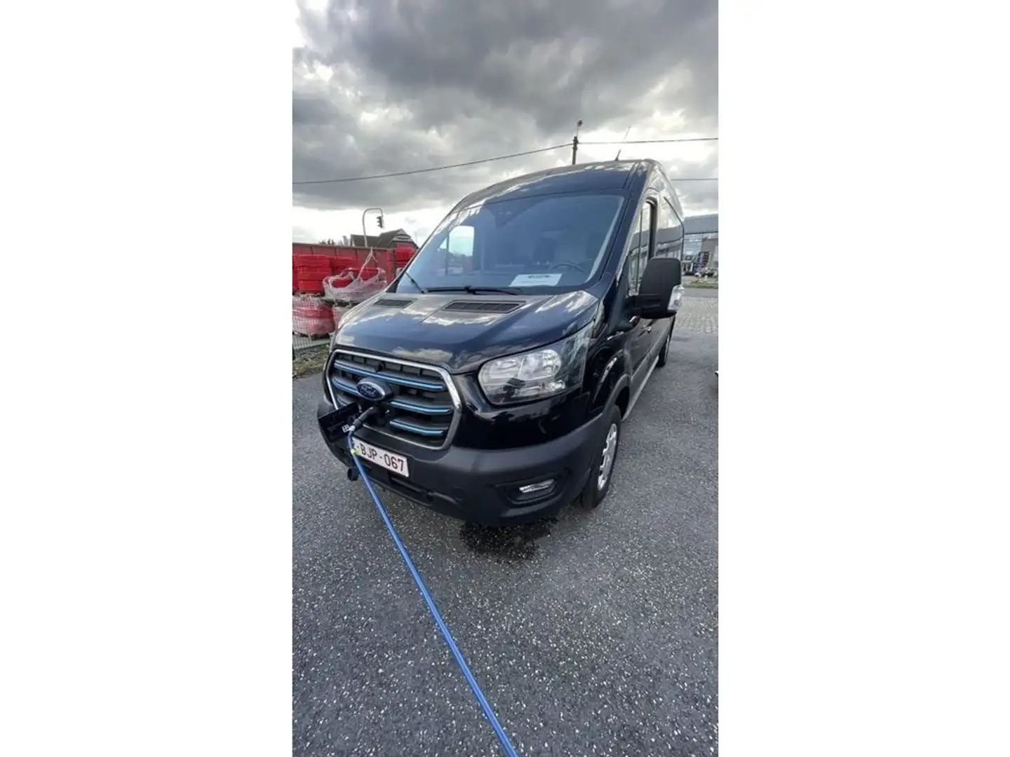 Ford E-Transit Trend Negro - 2