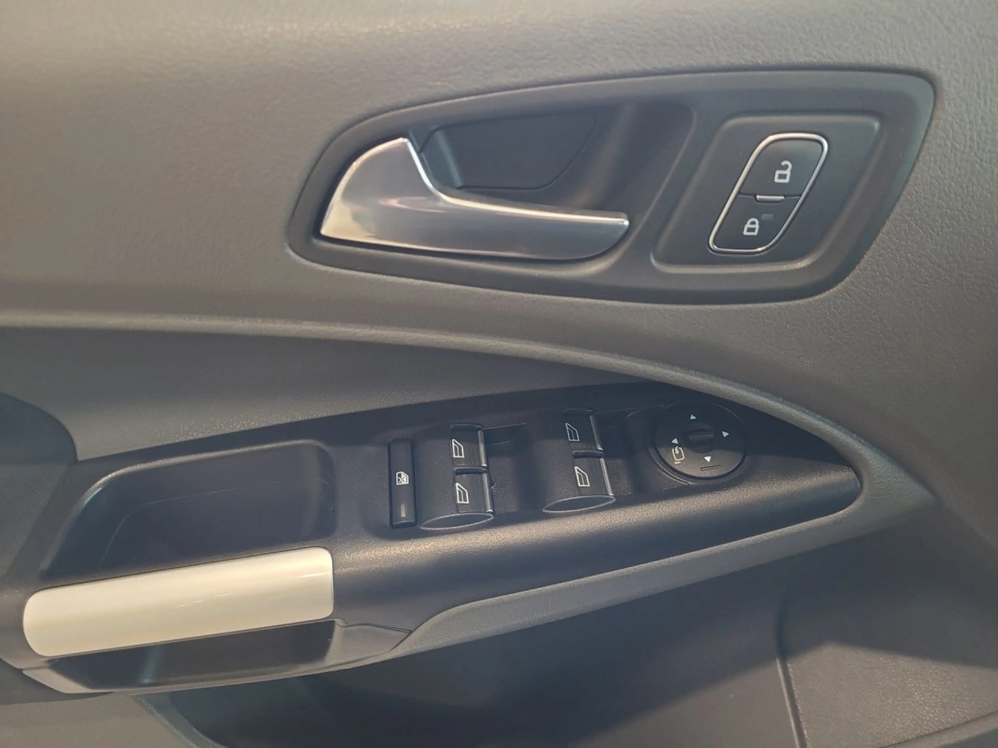 Ford Tourneo Custom 320 L2 Tourneo Titanium X Bluetooth — photo 9