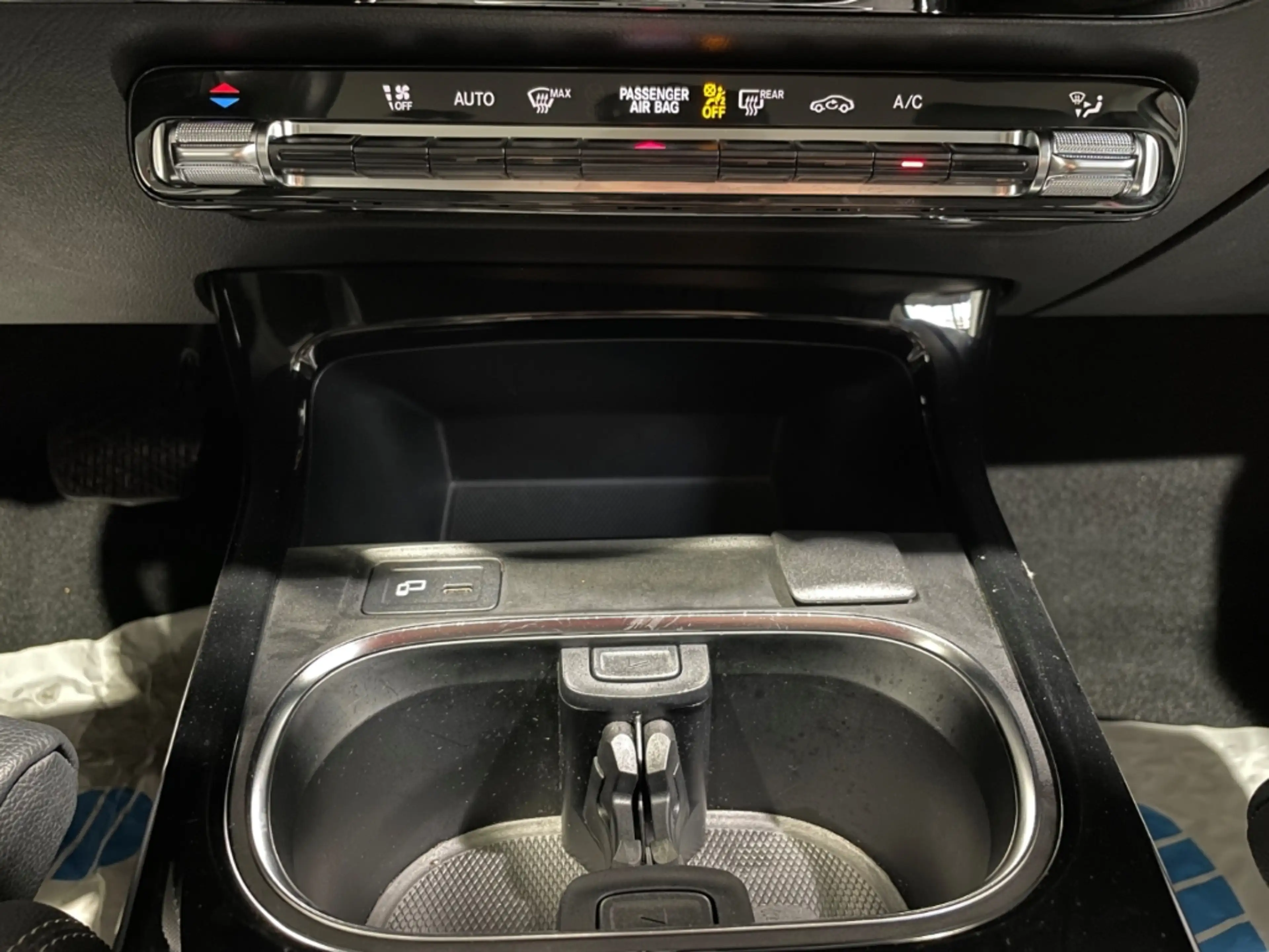 Mercedes-Benz A 200 Style Automatik EU6d LED Navi Klima PDC — photo 13
