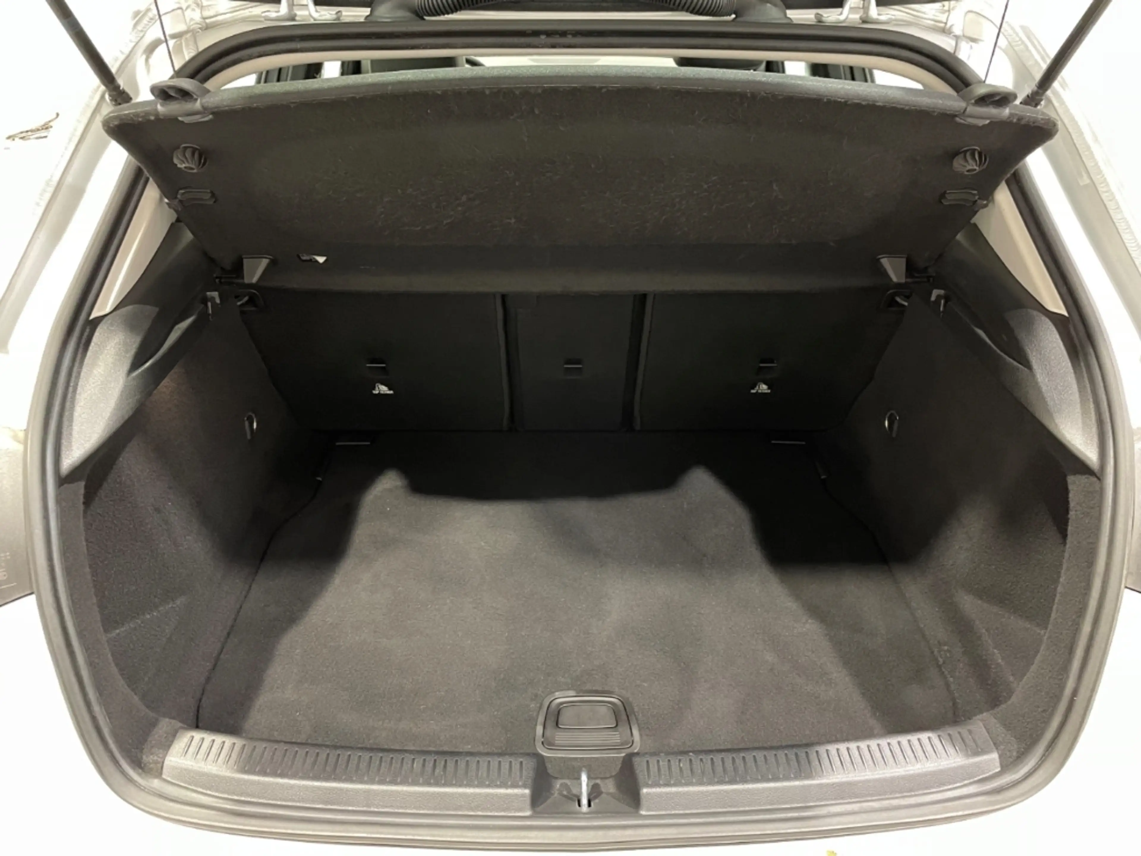 Mercedes-Benz A 200 Style Automatik EU6d LED Navi Klima PDC — photo 7