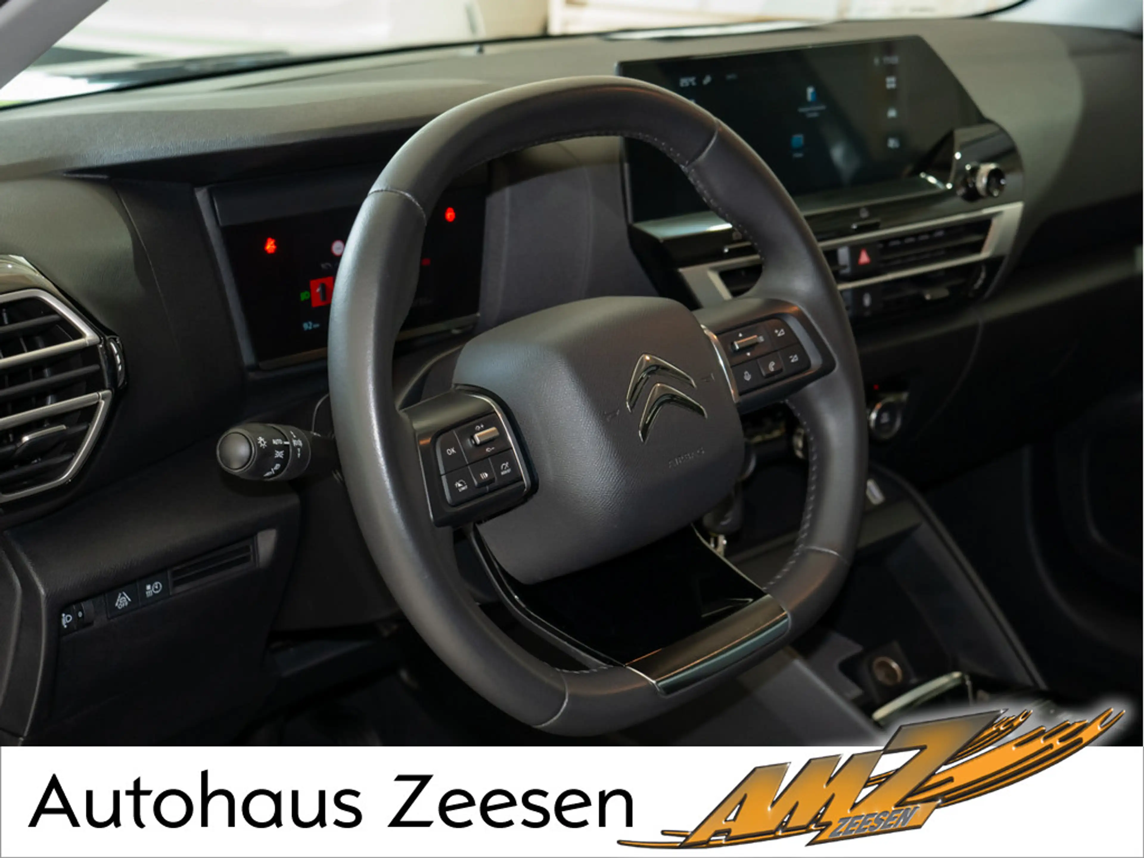 Citroen E-C4 Electric — photo 14