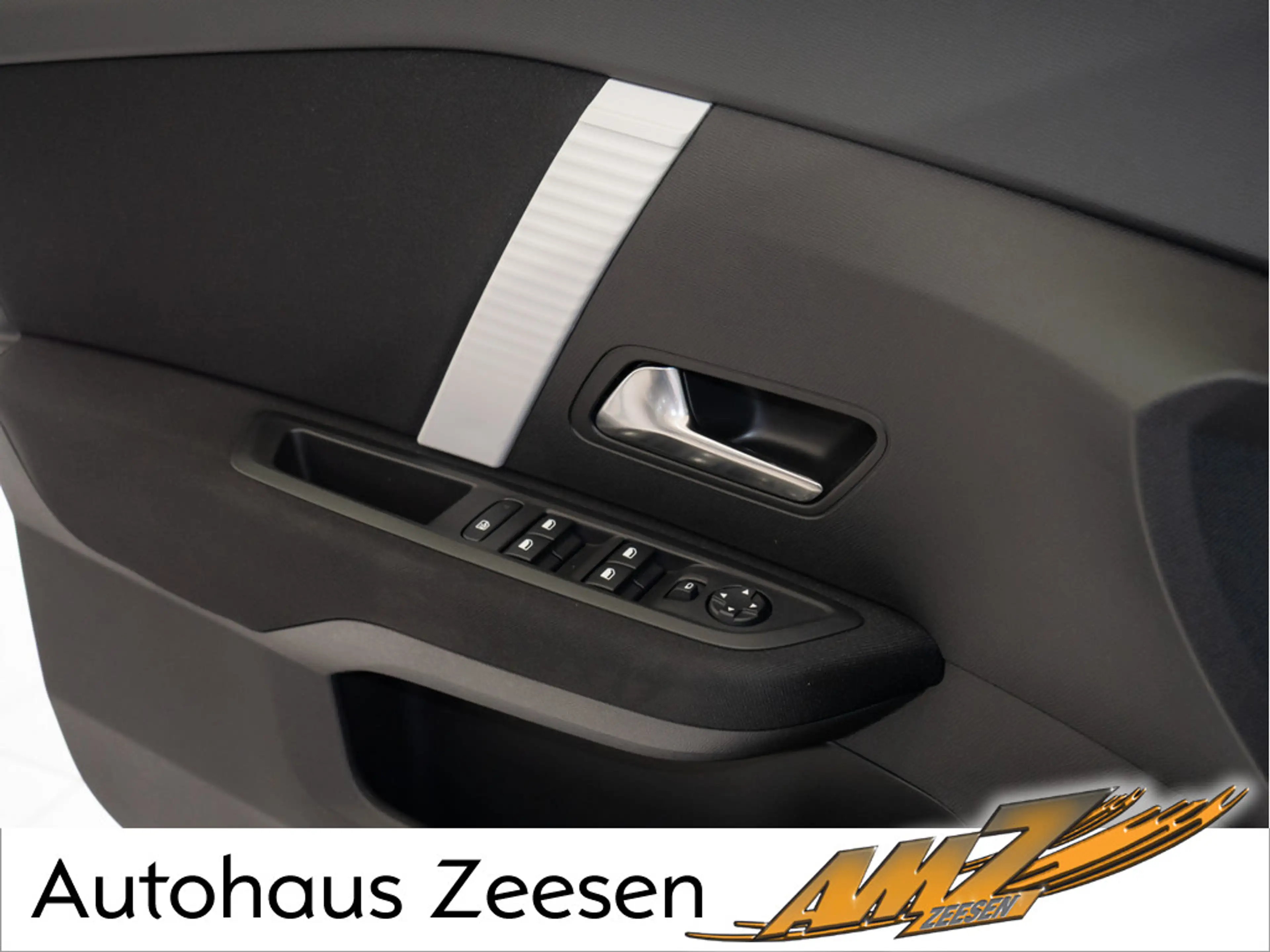 Citroen E-C4 Electric — photo 13