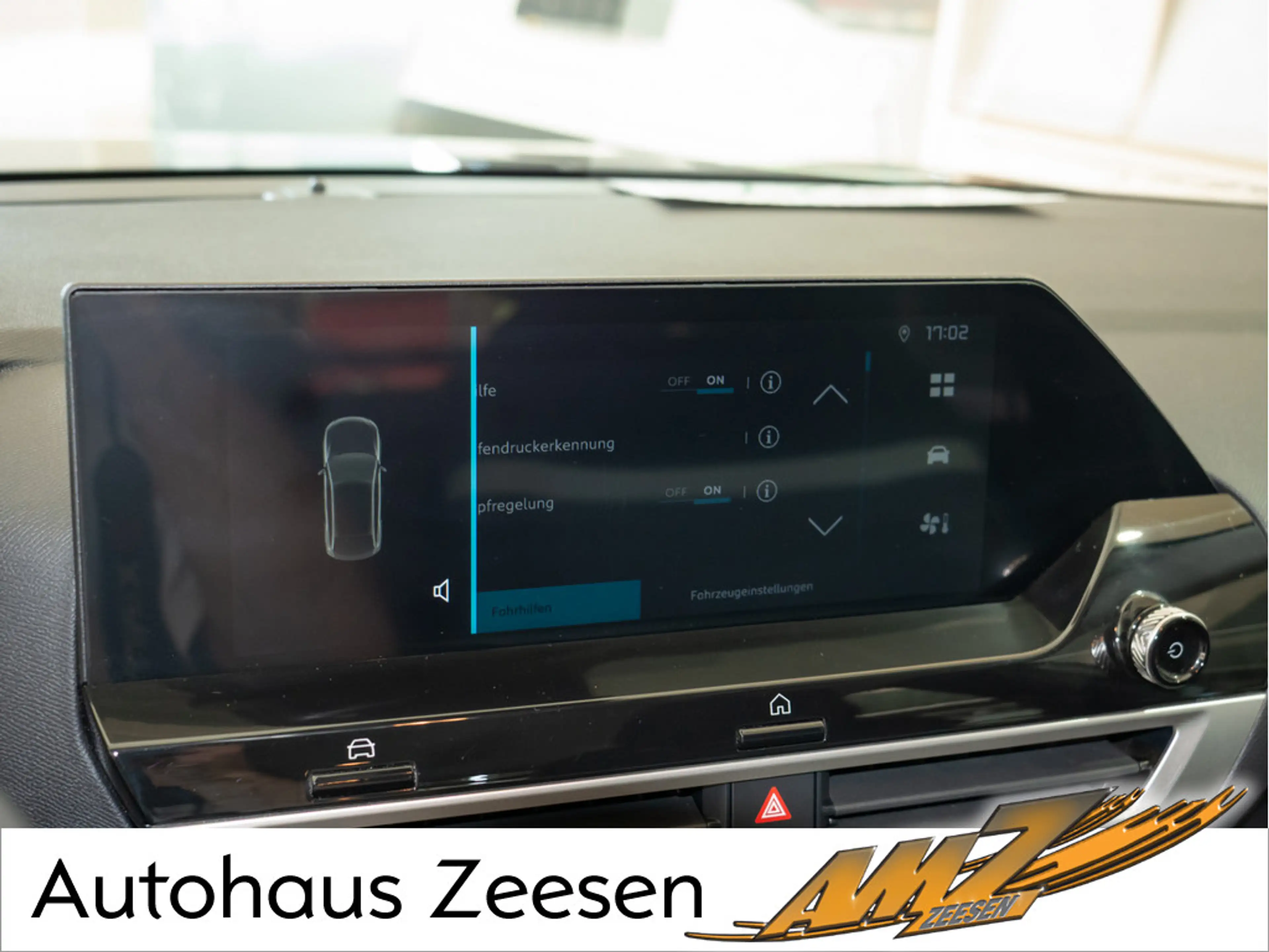 Citroen E-C4 Electric — photo 9