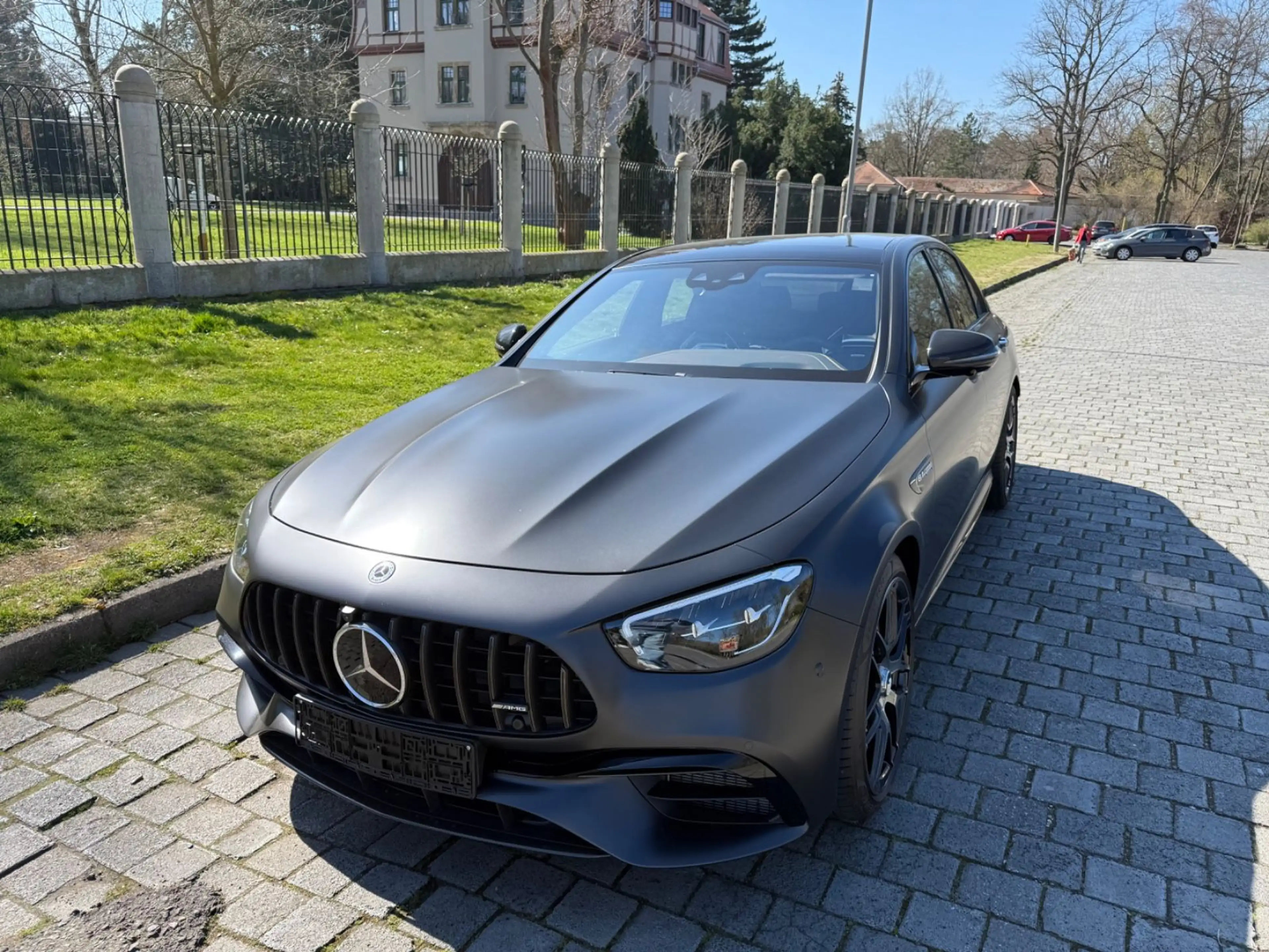 Mercedes-Benz E 63 AMG E 63 S AMG 4Matic Limousine Final Edition — photo 3