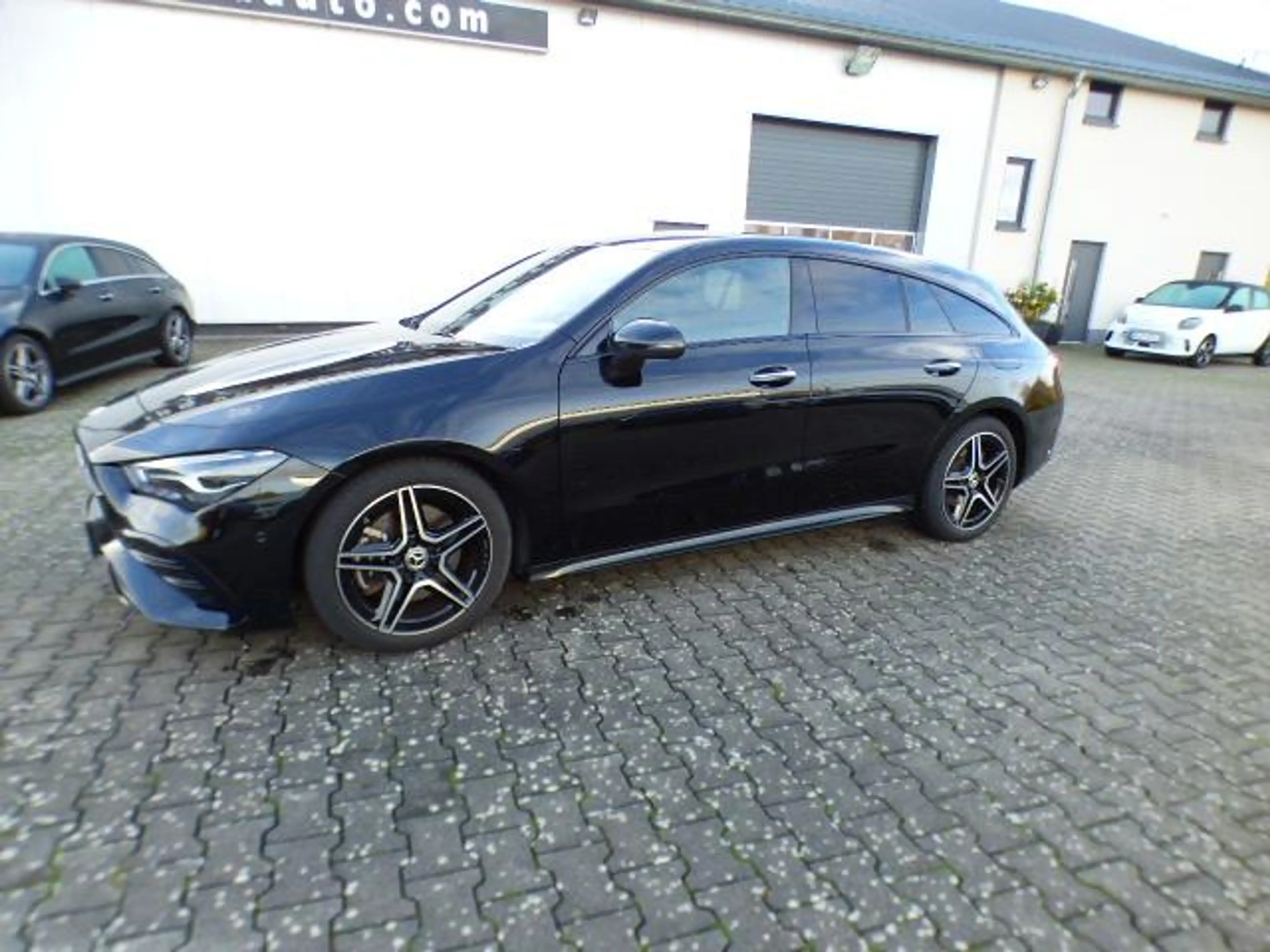 Mercedes-Benz CLA 200 Shooting Brake SB AMG Line Advanced Plus Night... — photo 3