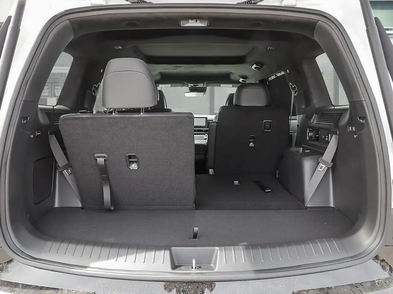 Hyundai SANTA FE photo Hyundai SANTA FE