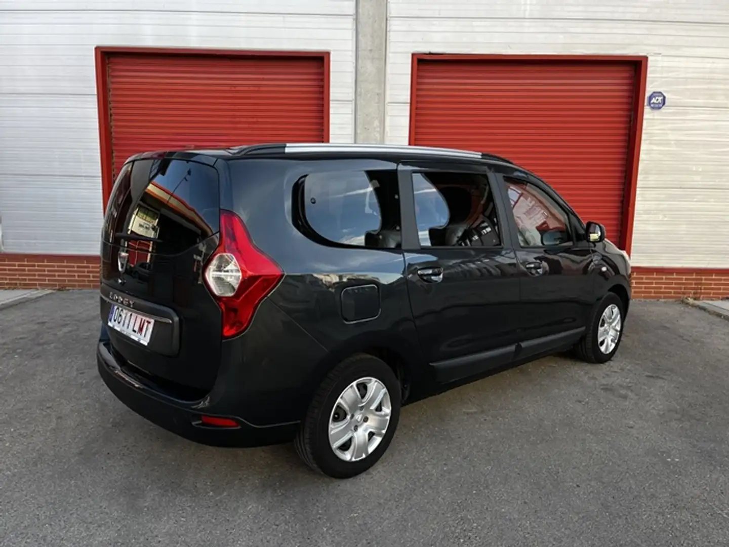 Dacia Lodgy 1.6 GLP Laureate 7pl. 75kW - 2