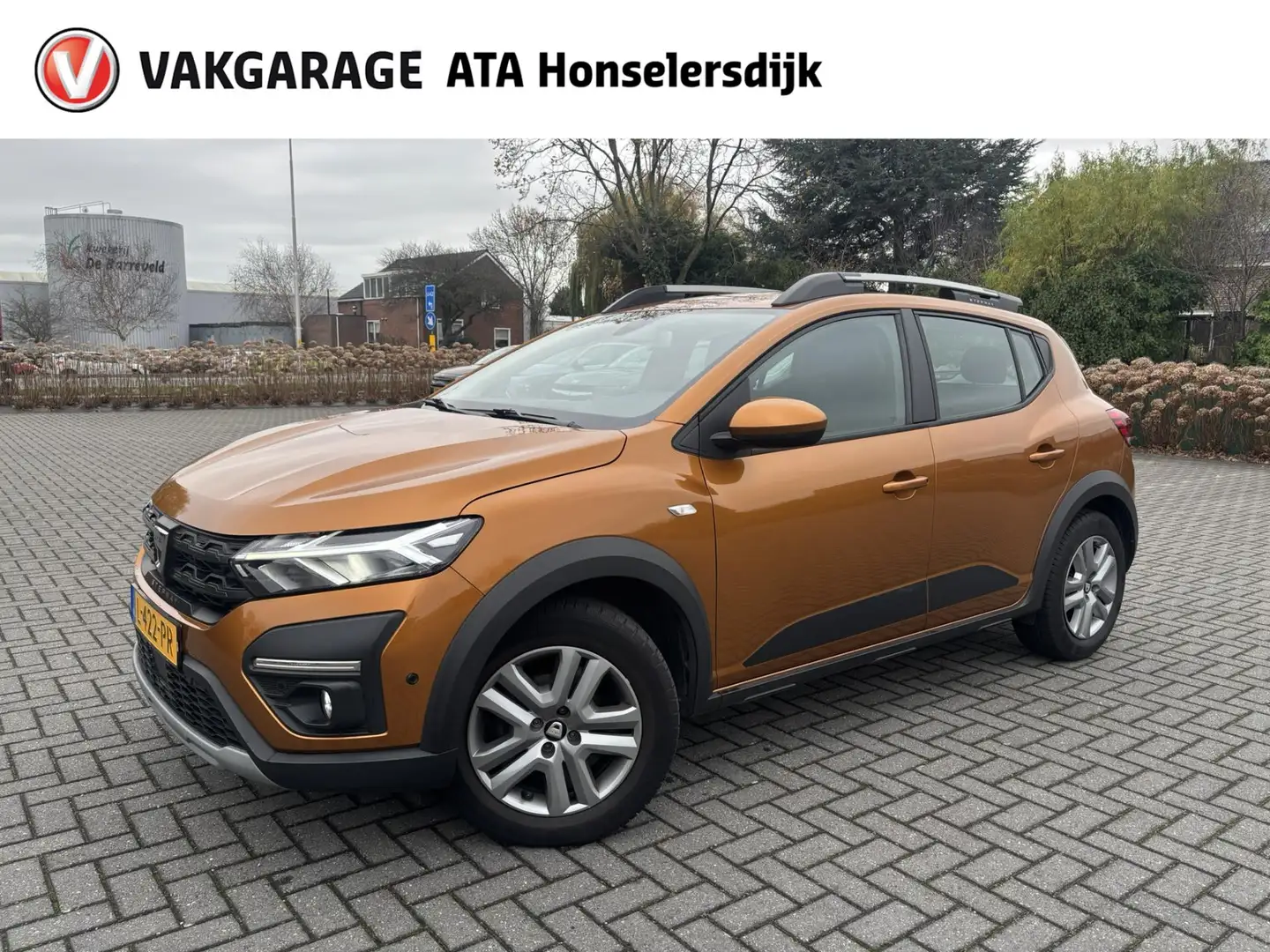 Dacia Sandero Stepway 1.0 TCe 90 Comfort | Automaat | Cruise con Orange - 1