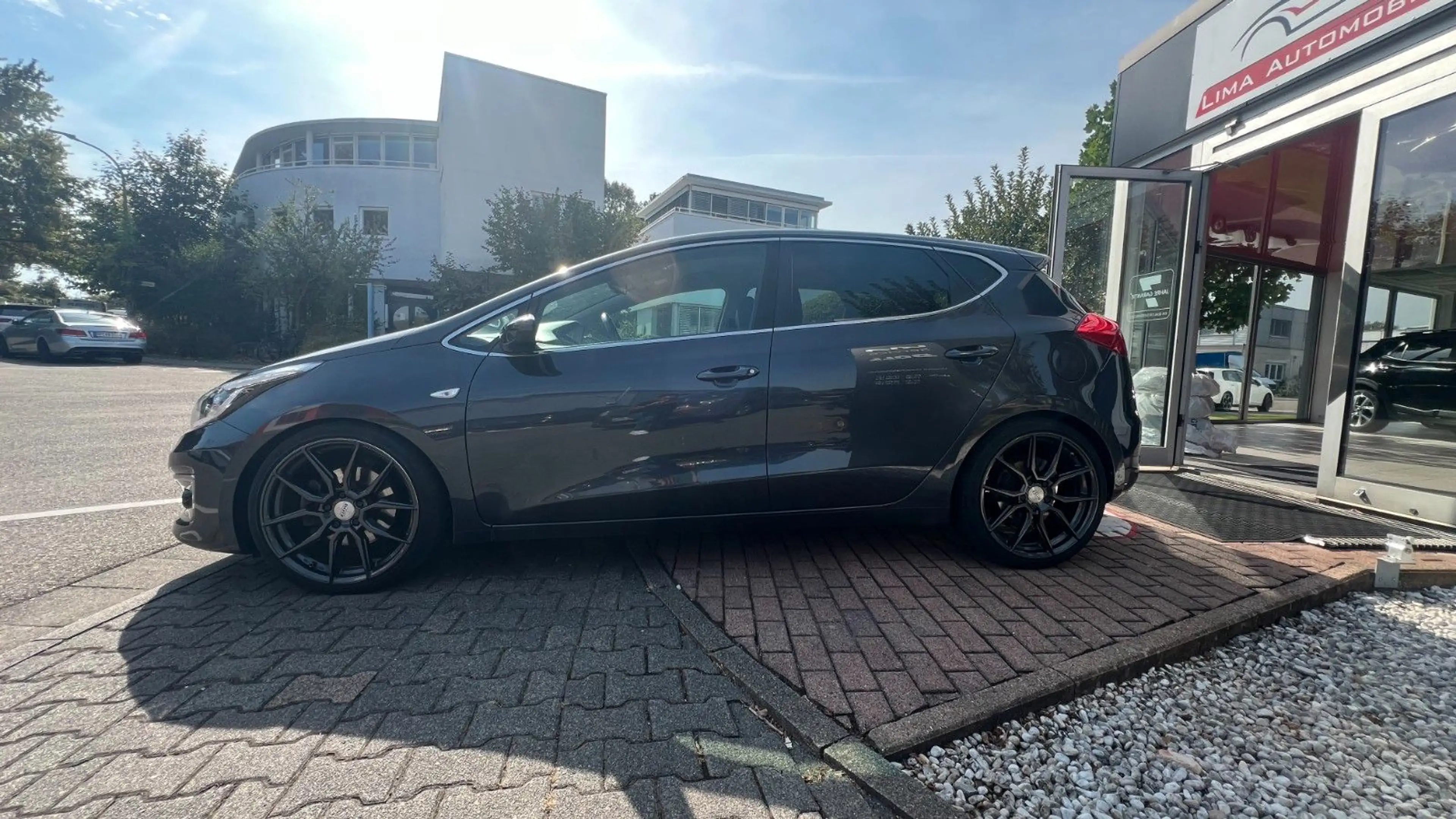 Kia Ceed / cee'd JD / Rückf. Kamera / gut gepflegt — photo 4