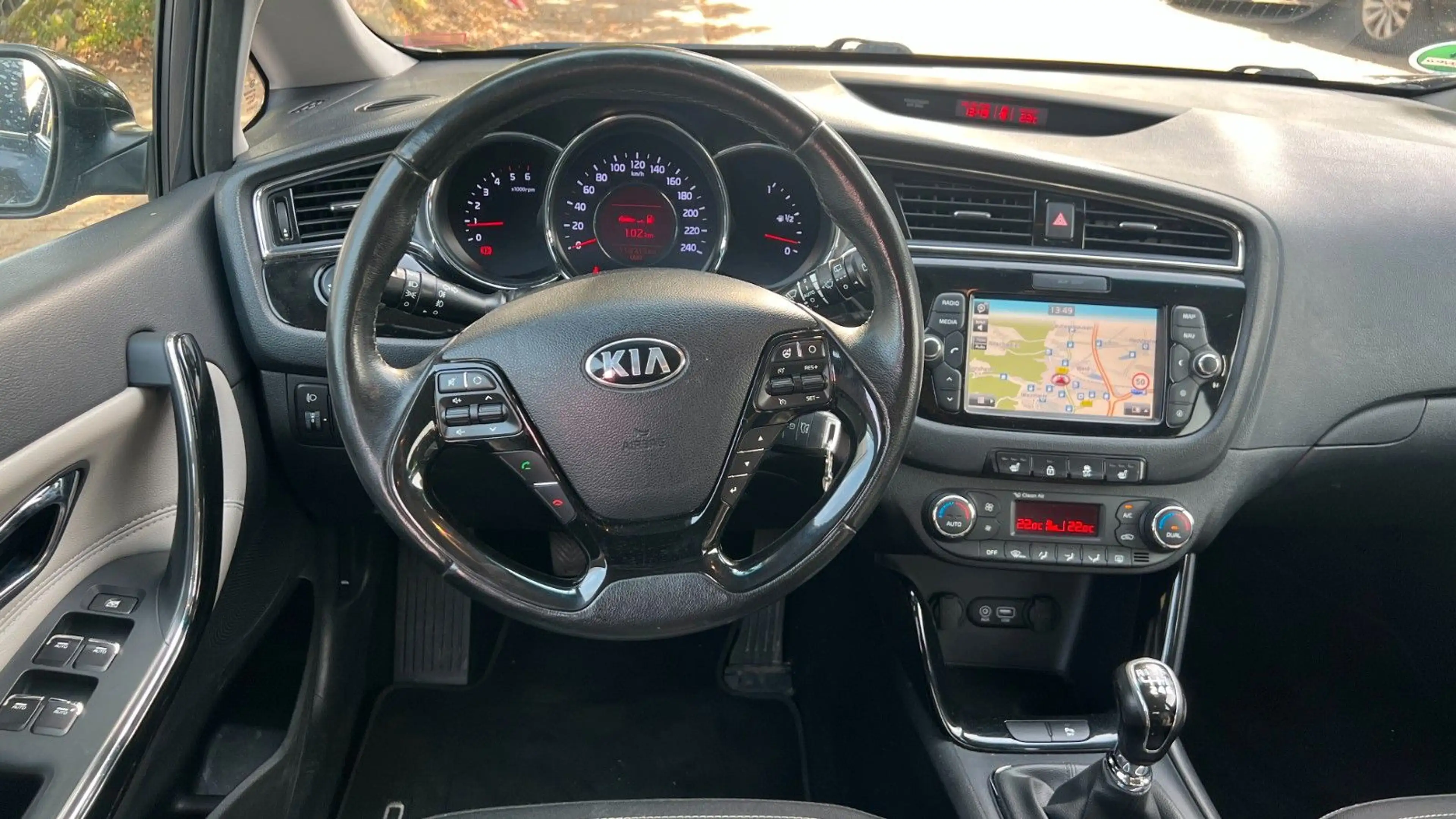 Kia Ceed / cee'd JD / Rückf. Kamera / gut gepflegt — photo 15
