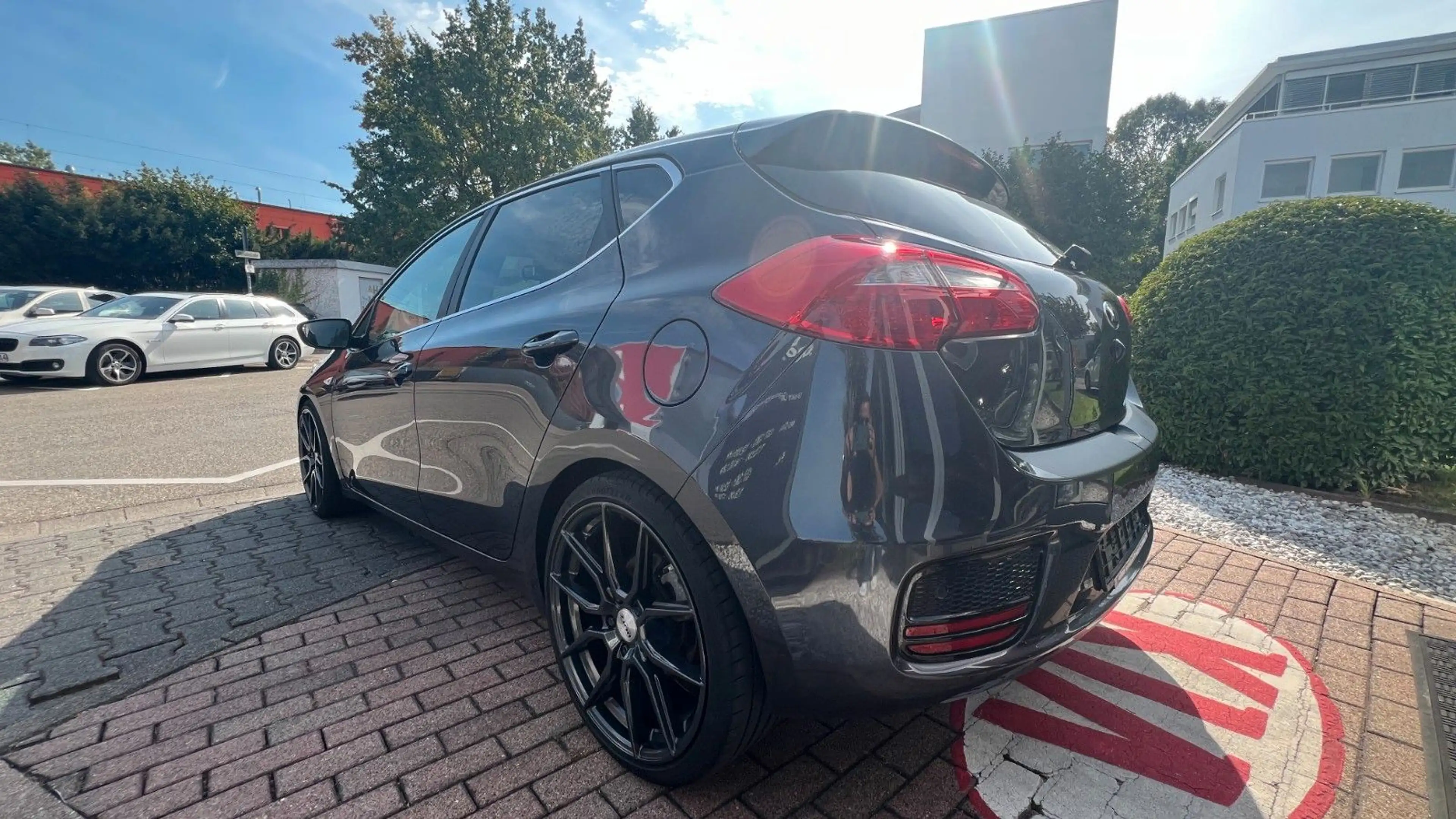 Kia Ceed / cee'd JD / Rückf. Kamera / gut gepflegt — photo 5