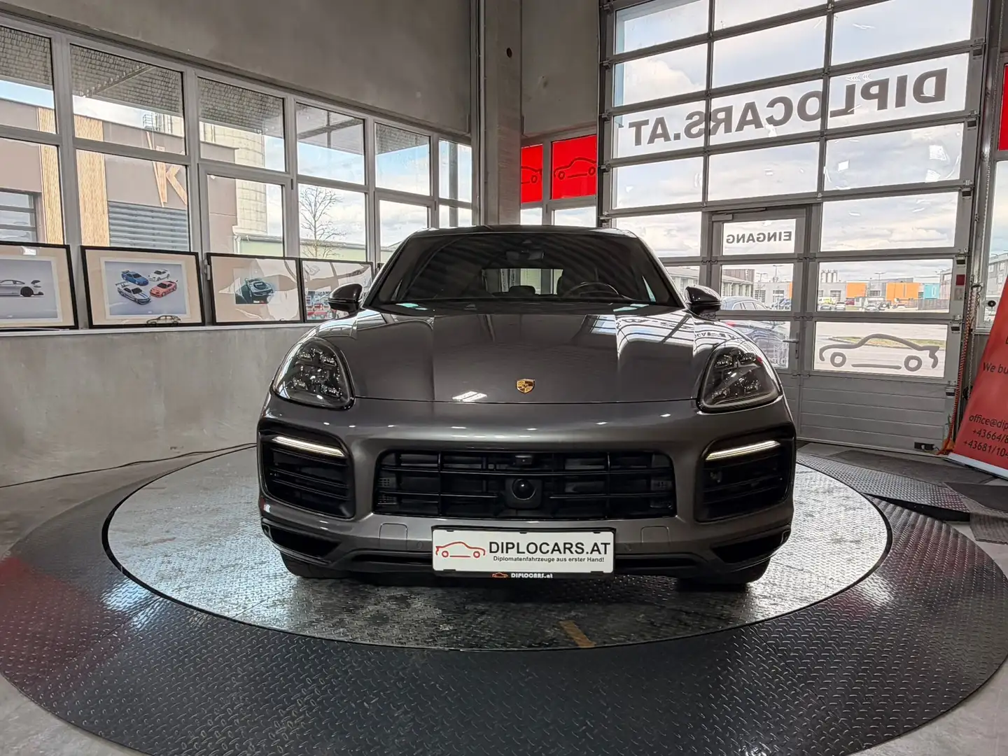 Porsche Cayenne E-Hybrid Grau - 2