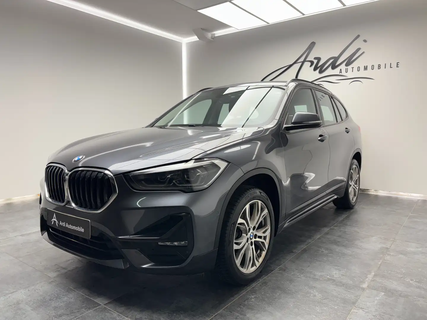 BMW X1 1.5 dA sDrive16 *CAMERA*LED*1ER PROPRIO*GARANTIE* Gris - 1
