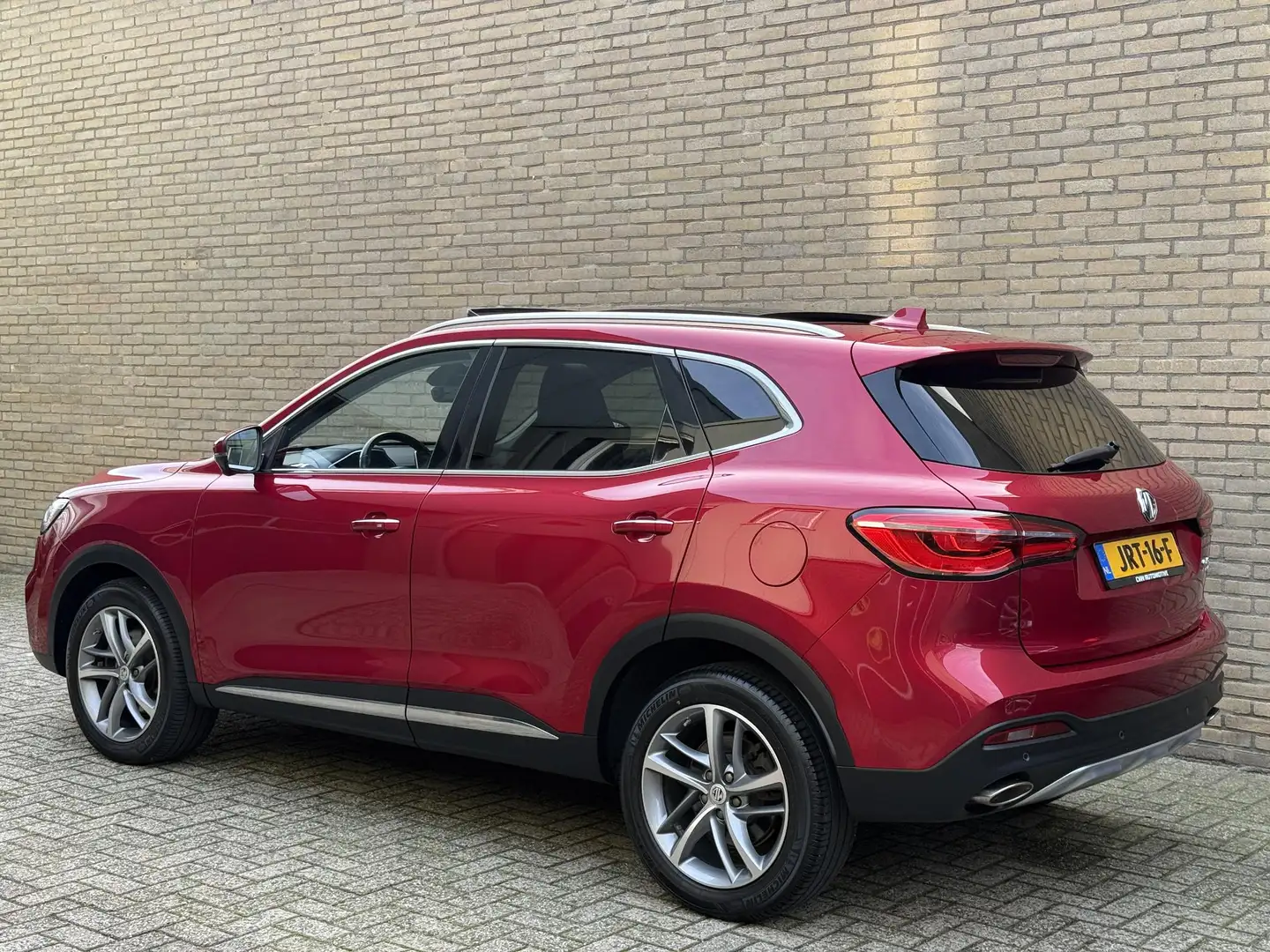 MG EHS 1.5 TGDI PHEV 258pk Luxury | Leder | Panoramadak | Rouge - 2