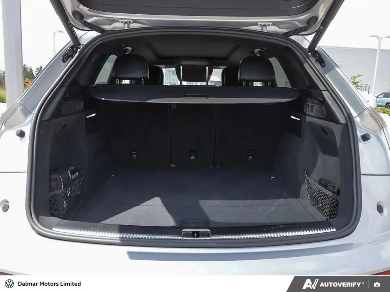 Audi SQ5 снимка Audi SQ5