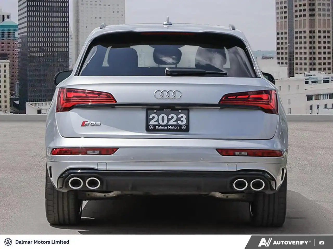 Audi SQ5 снимка Audi SQ5